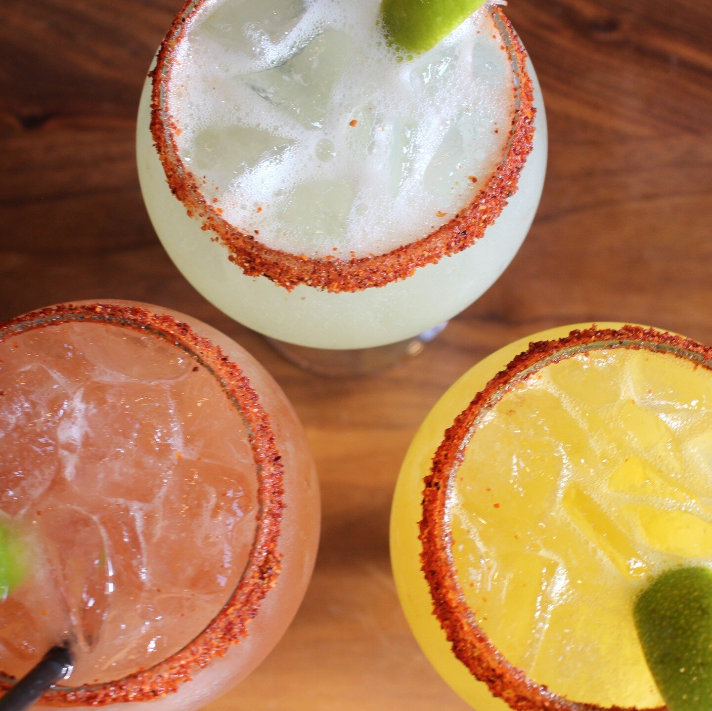 Celebrate Cinco de Mayo with a shot of tequila and a touch of tajin at El Mirasol! 🍹 From fresh Tacos al Carbon to zesty guacamole, every bite is a celebration of Mexican flavors.