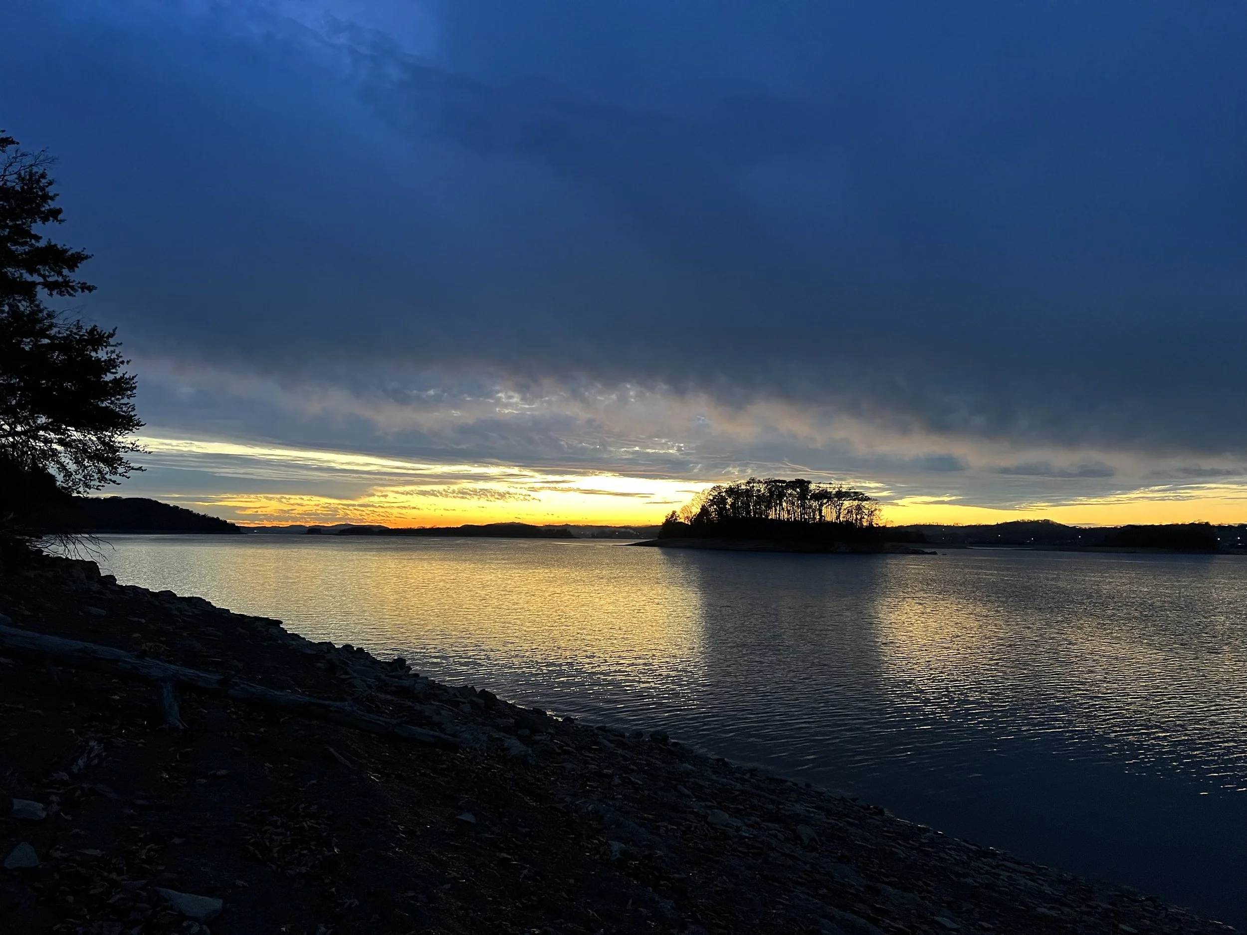 Lake2.jpg