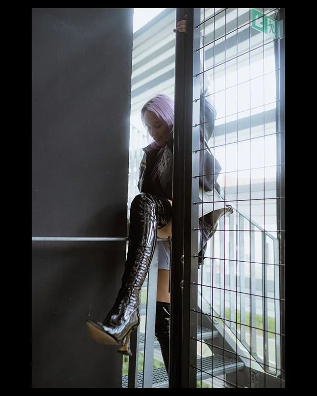 Bhad gurl in her natural environment 🧚🏼&zwj;♂️ @icywix