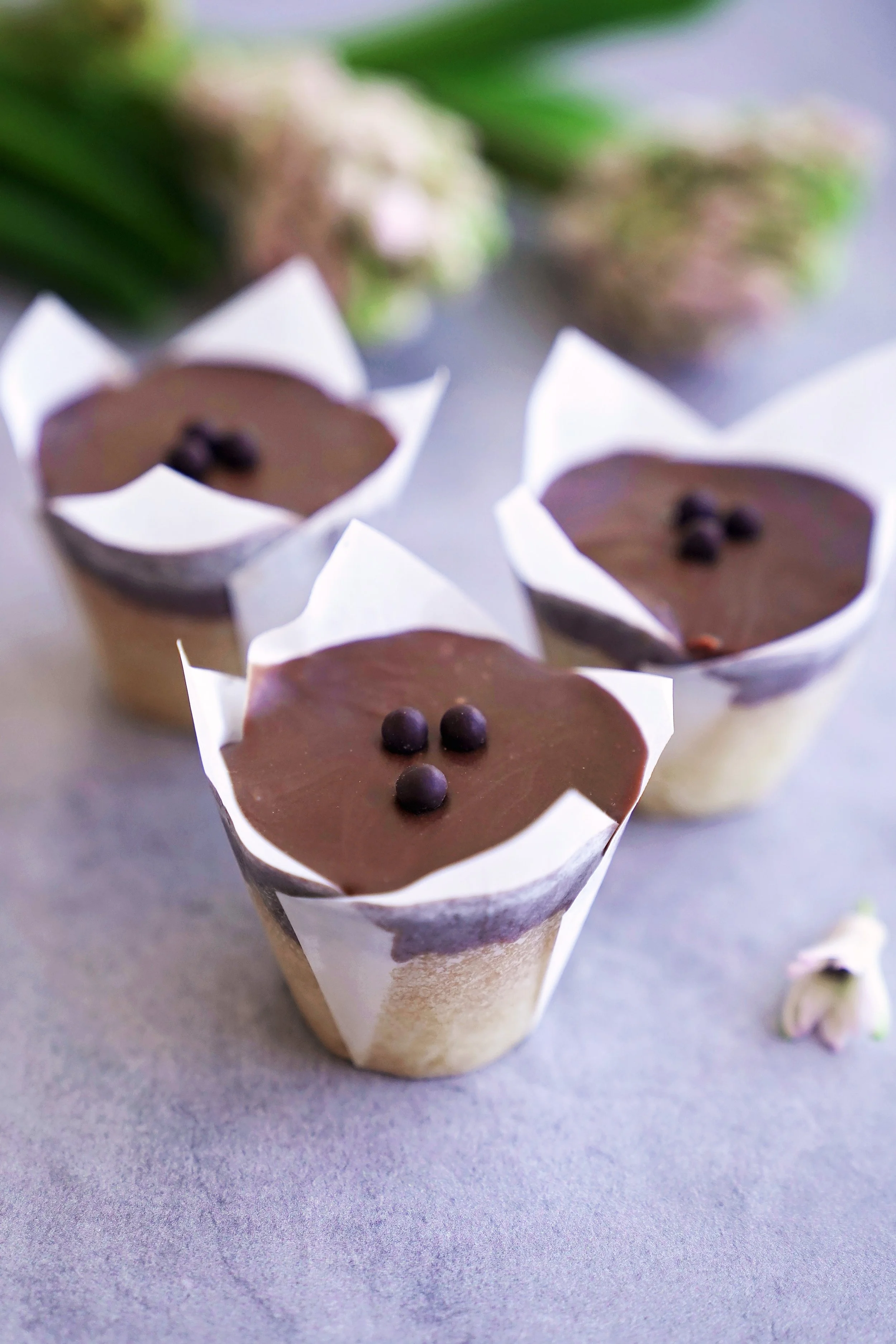 mini_buttermilk_chocolate_cups_2023_V.jpg