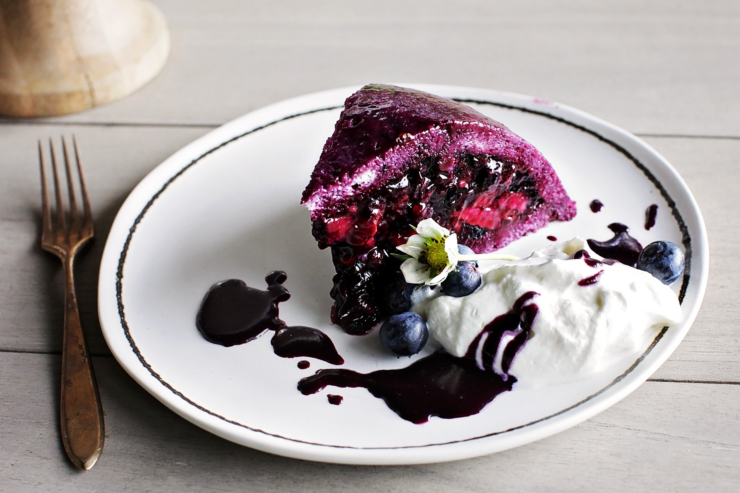 summer_berry_pudding_Hslice.jpg