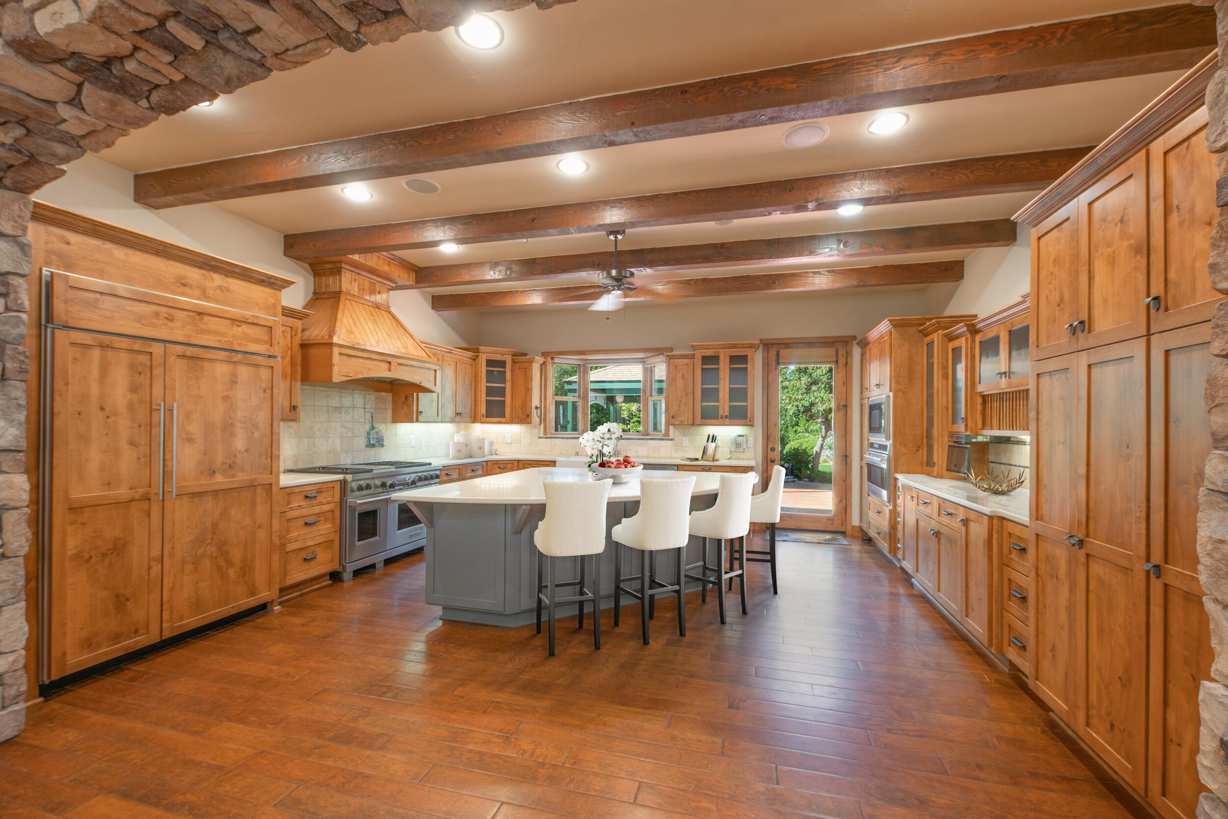 Rollins Lake Kitchen.jpg