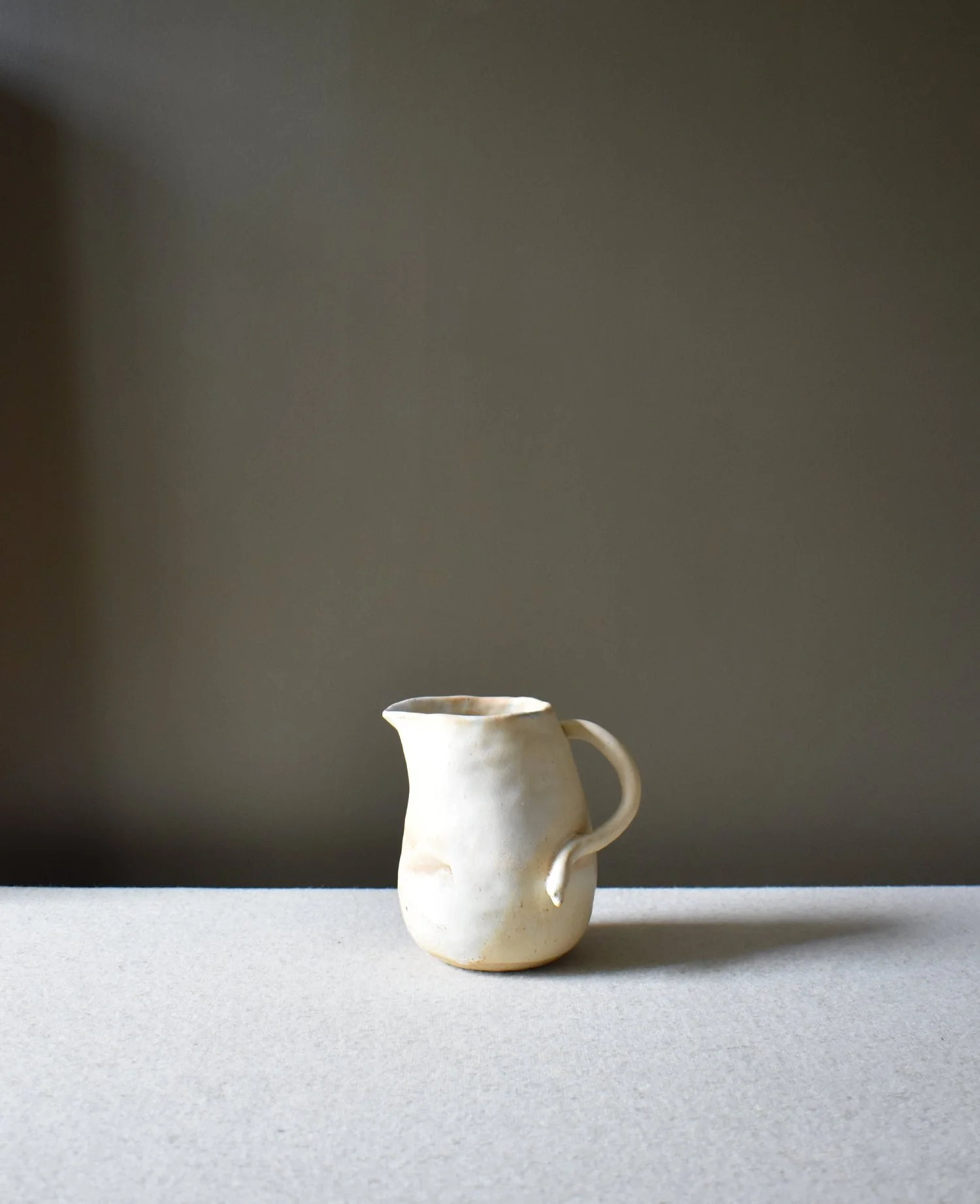 Beige-Jug-Bowl-5.jpg