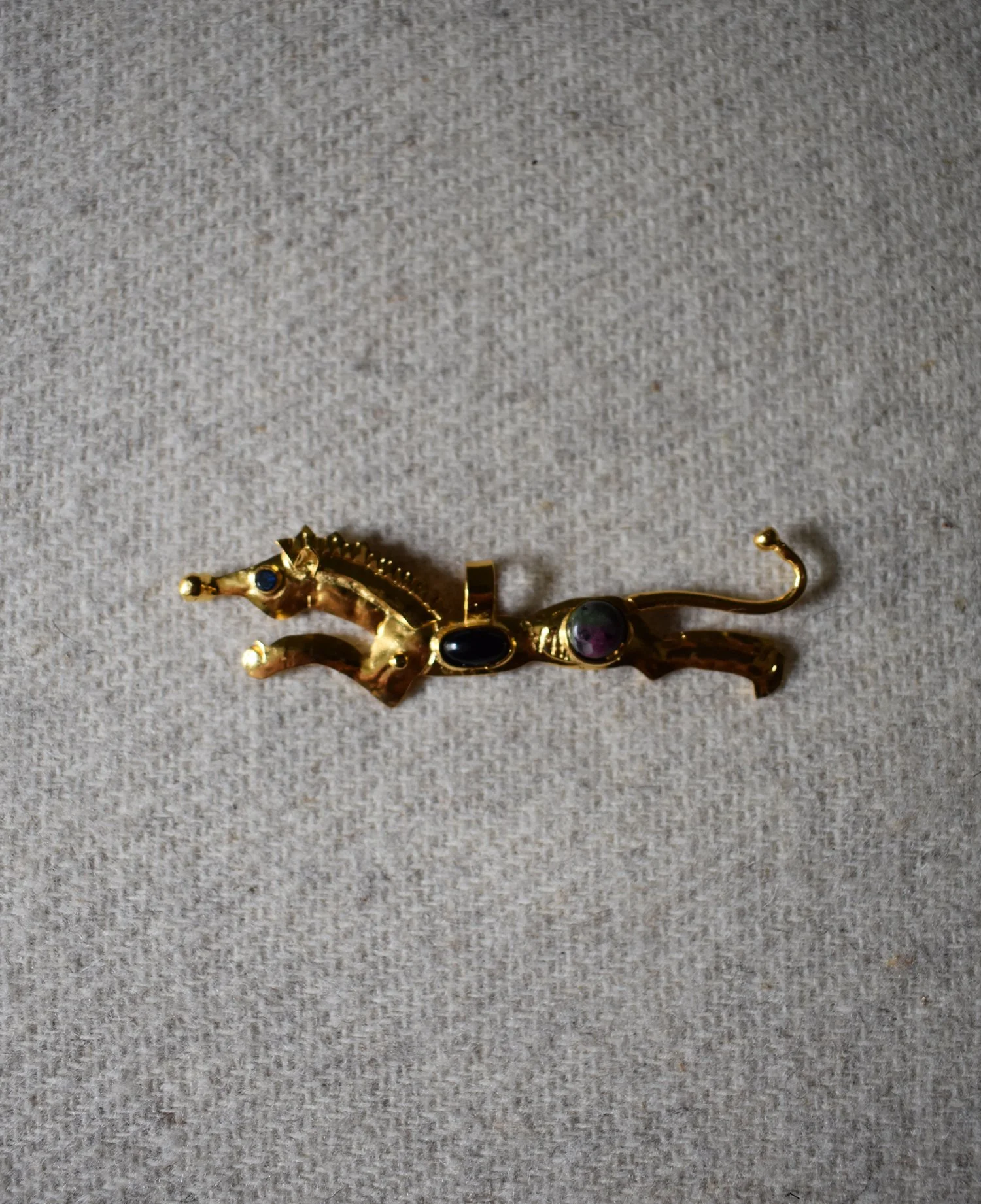 Horse-Pendant-3.jpg