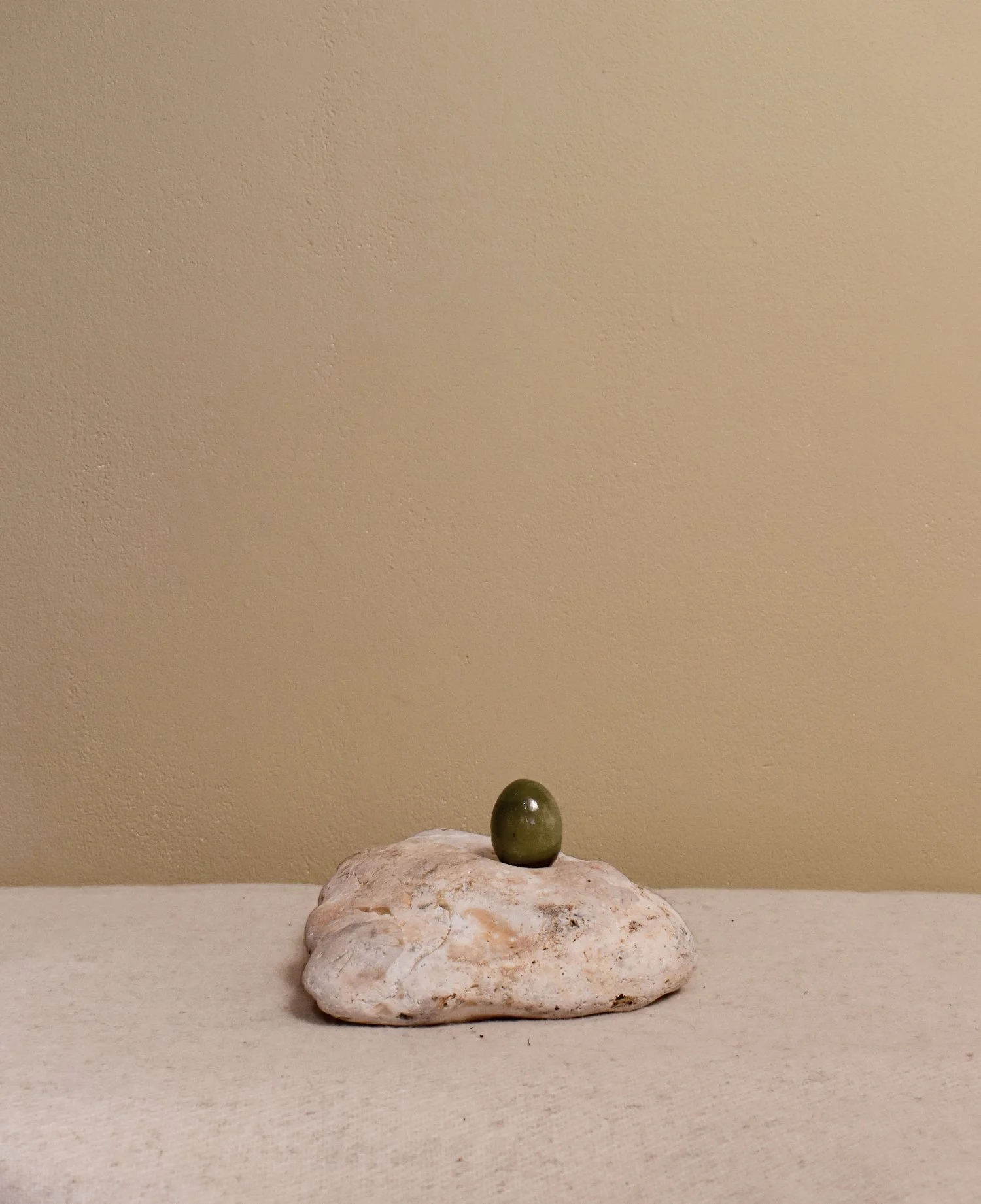 Pigeon-Egg-Sculpture2.jpg