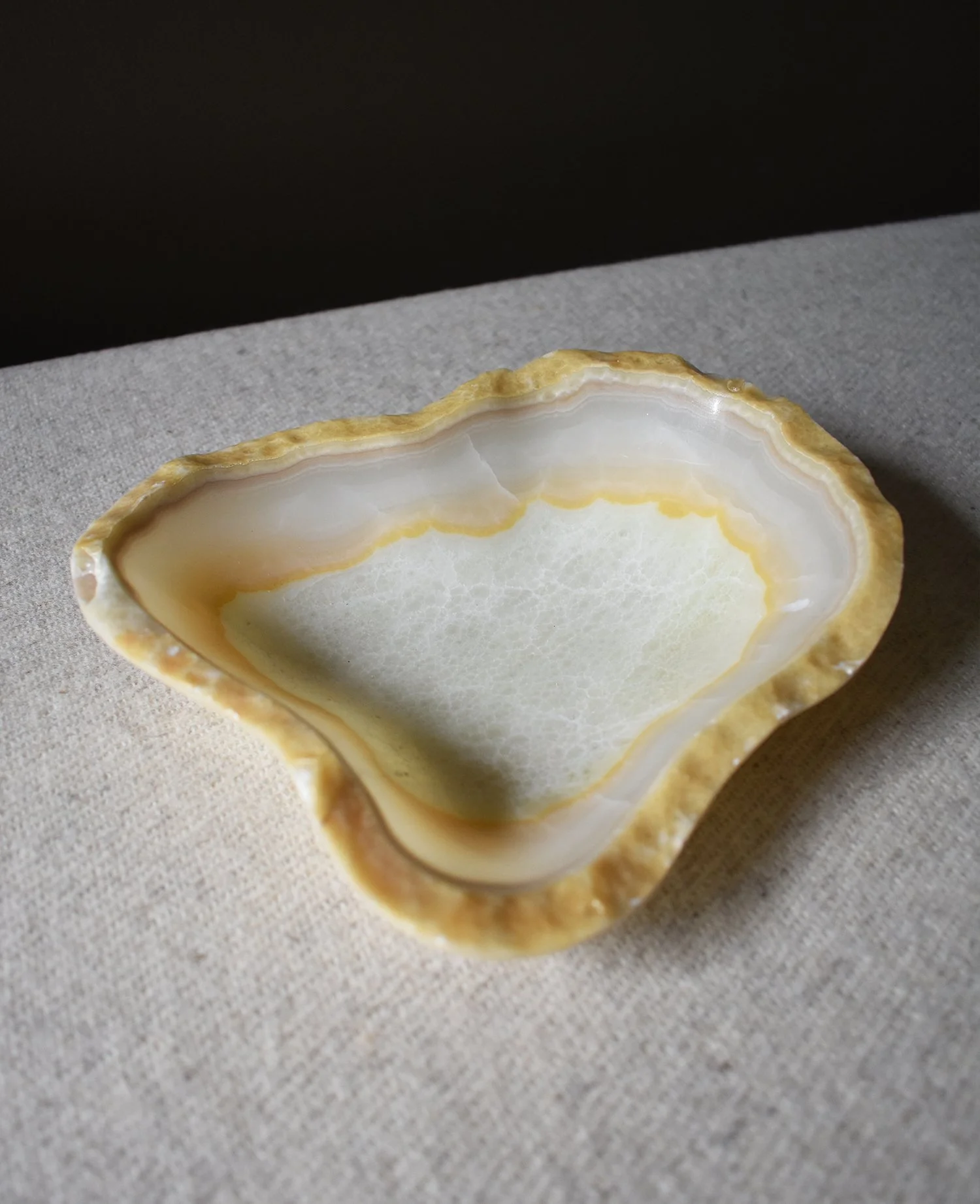 Yellow-Onyx-Plate-1.jpg