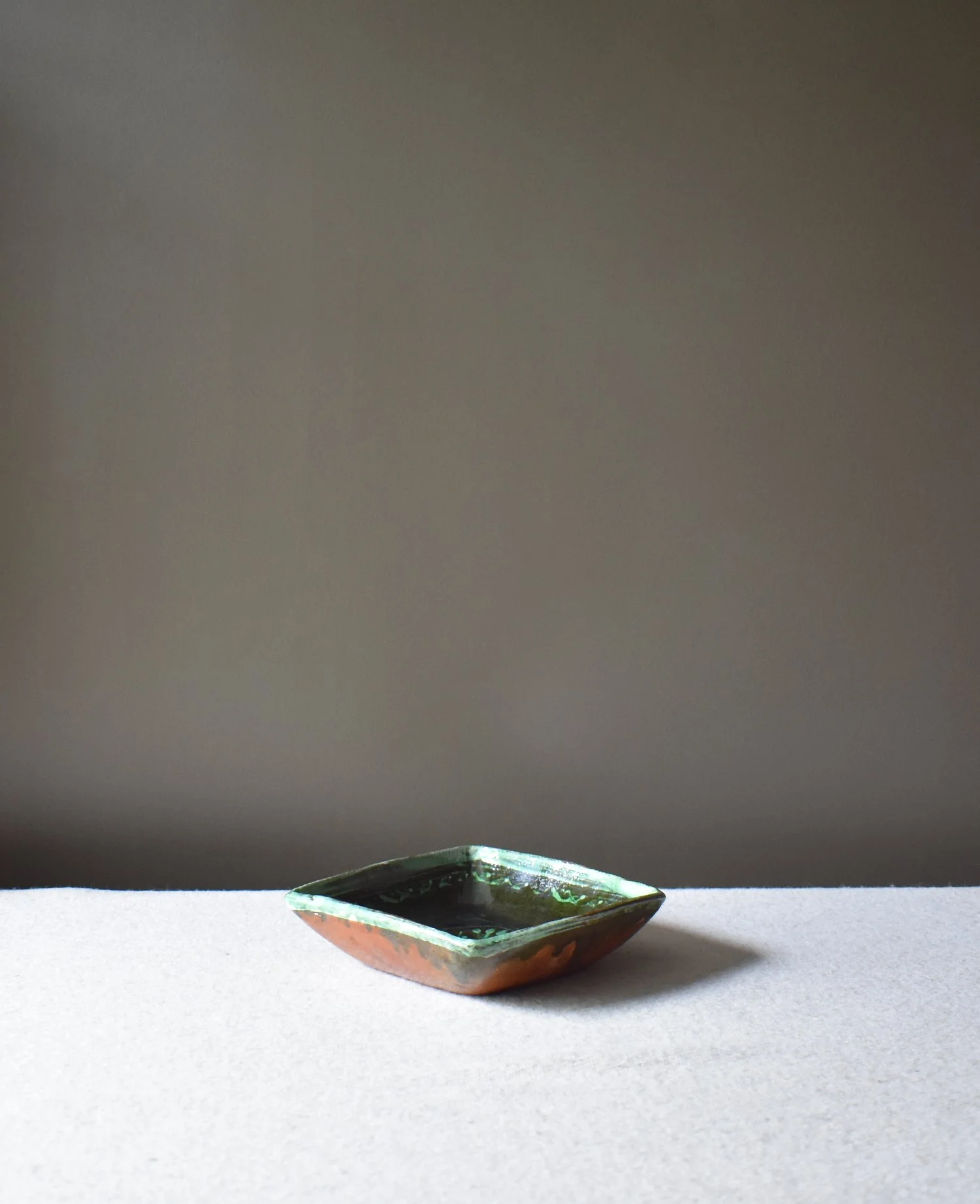 Gloss-Green-Bowl-1.jpg