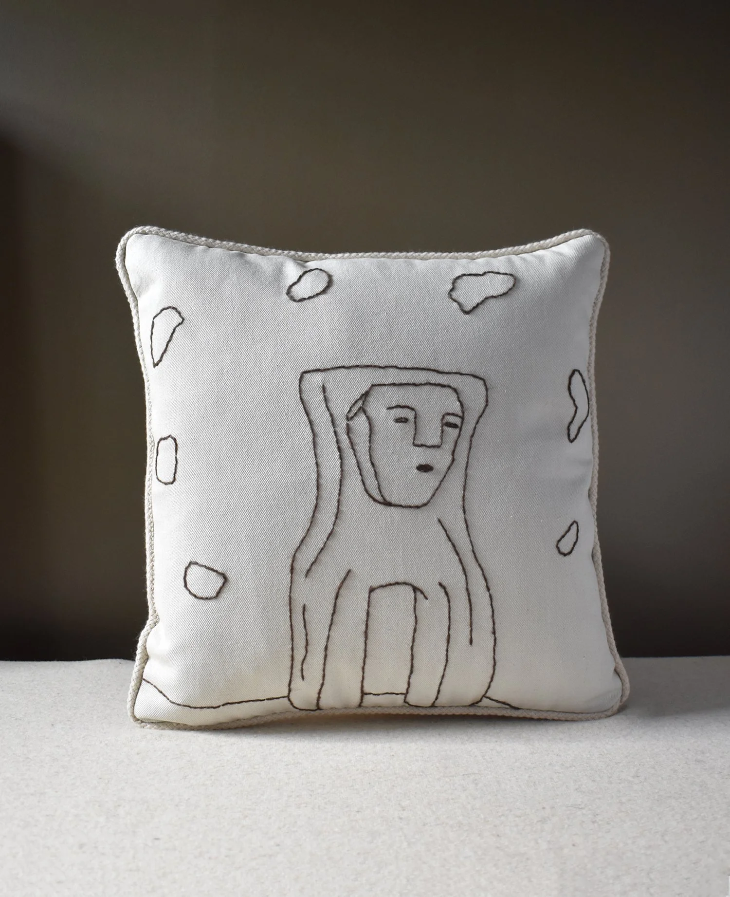 Rock Formation, Cushion