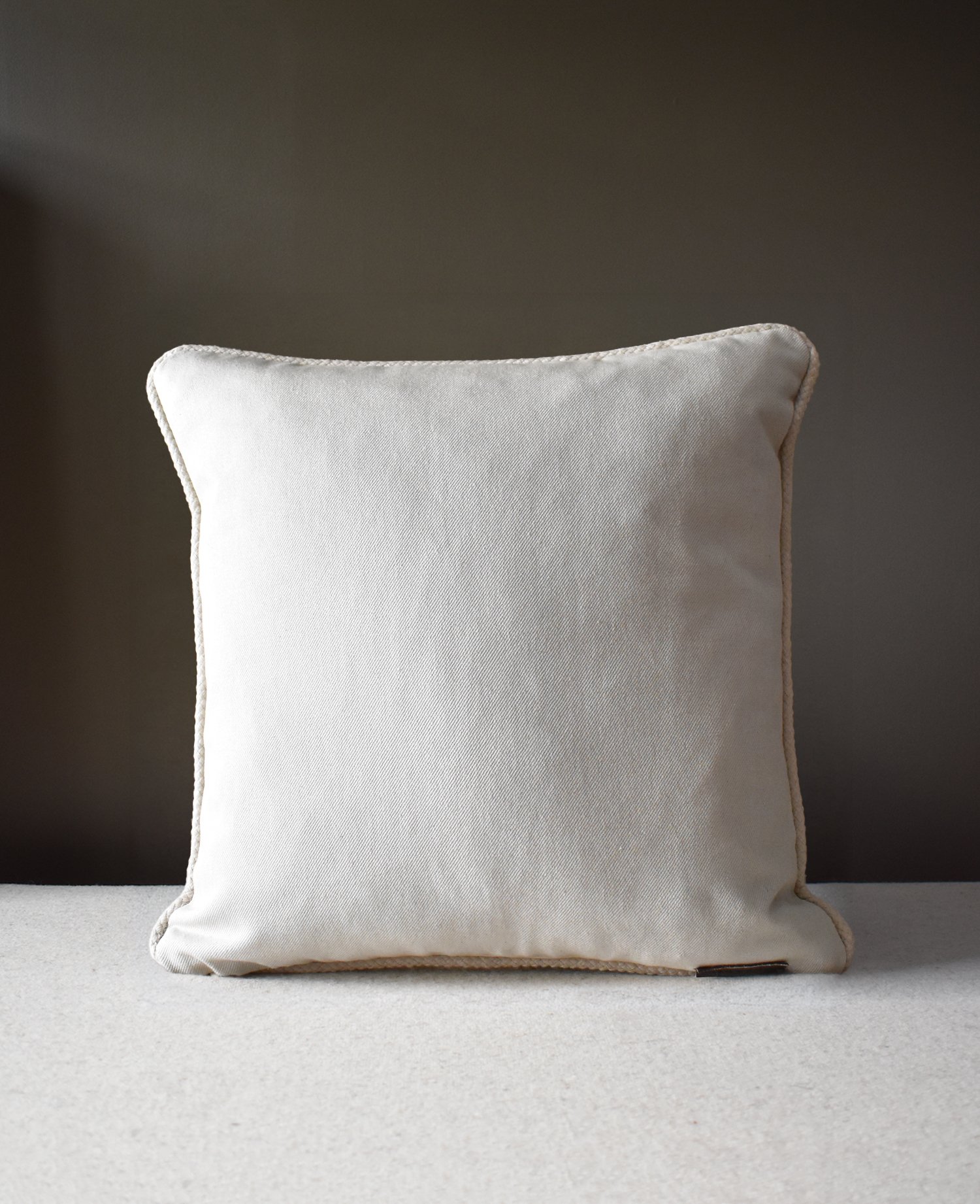 cushion-45x45-back.jpg