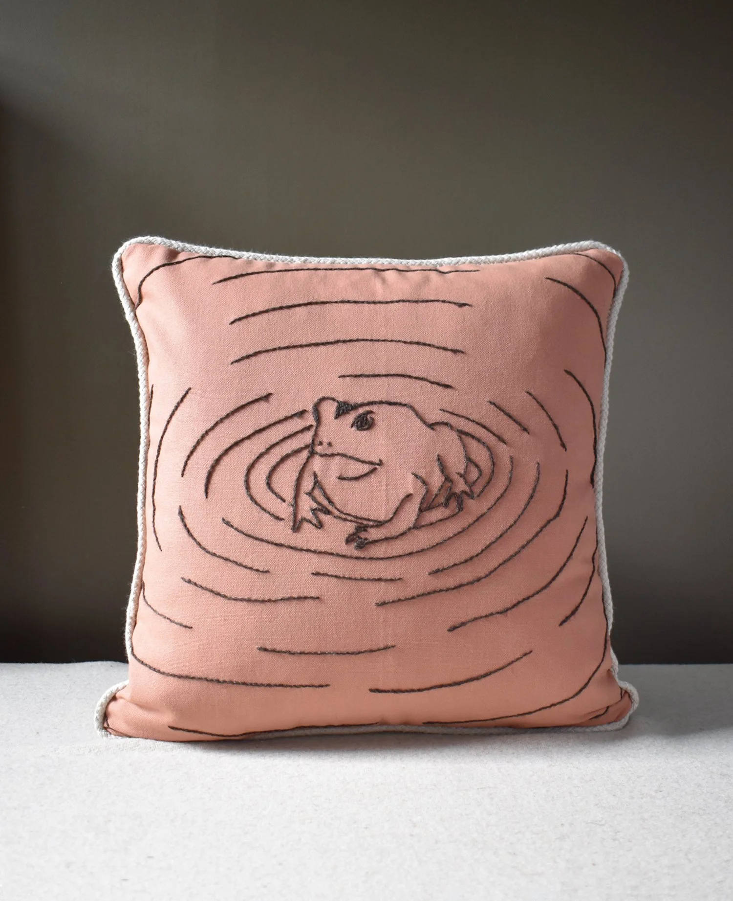 Toad Vibration, Cushion