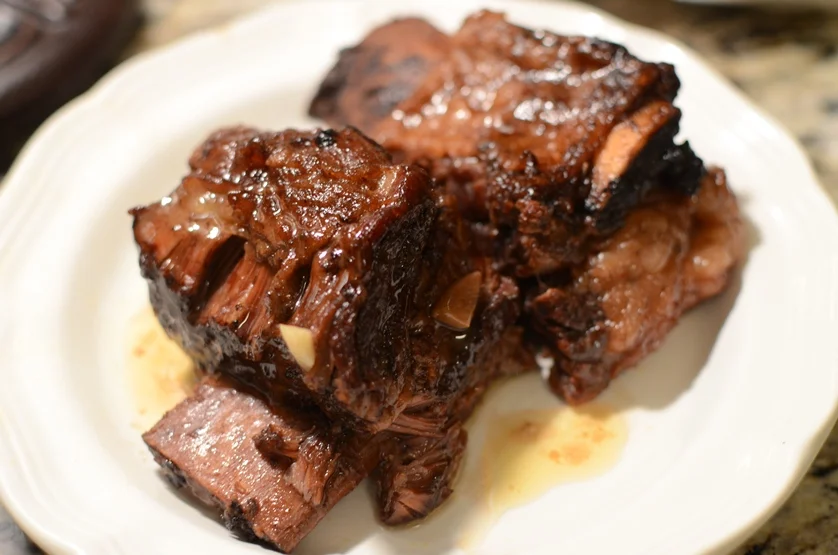 Slow Cooker Red Wine Braised Beef Short Ribs