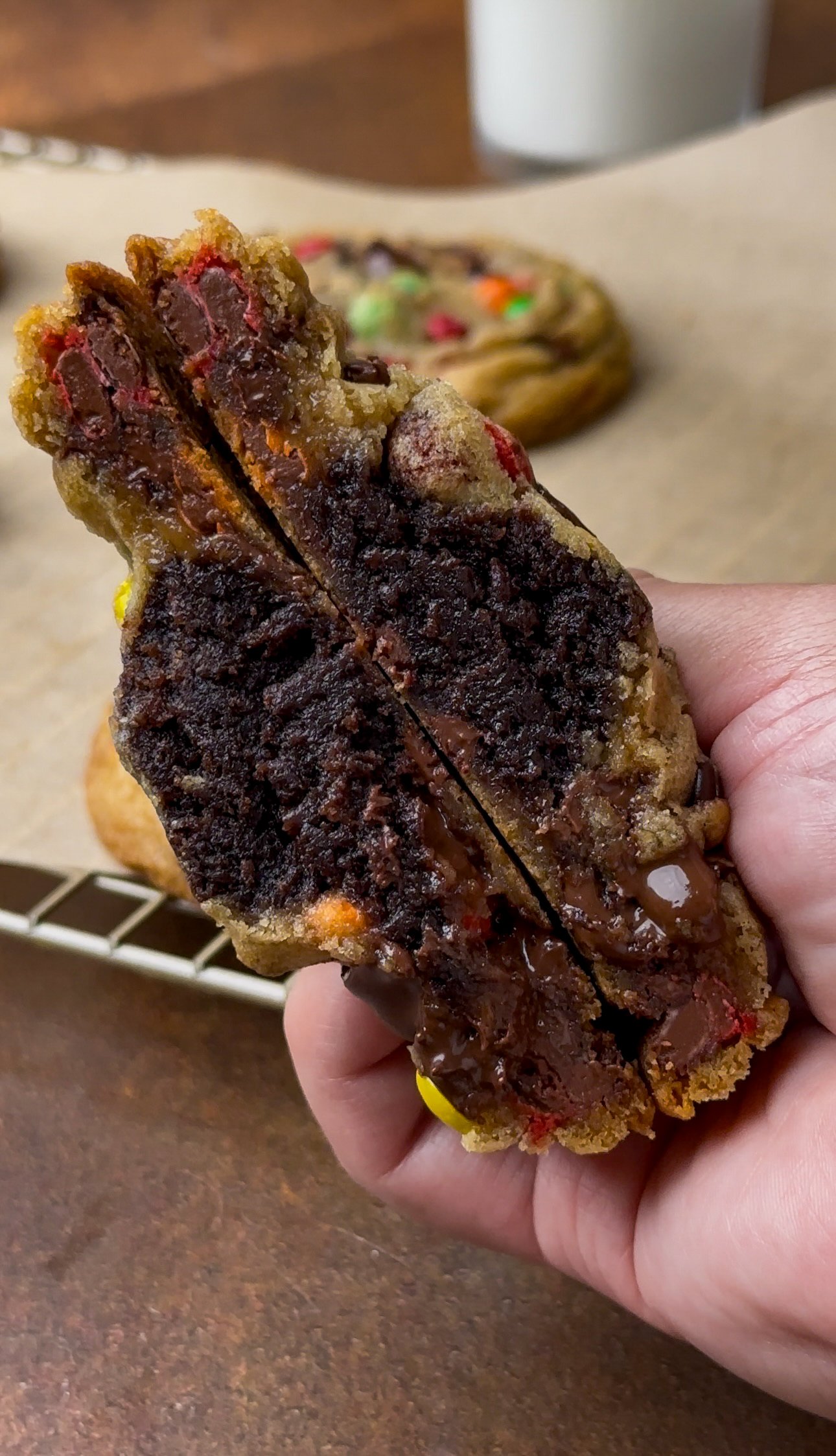 M&amp;M Brownie Stuffed Cookies 