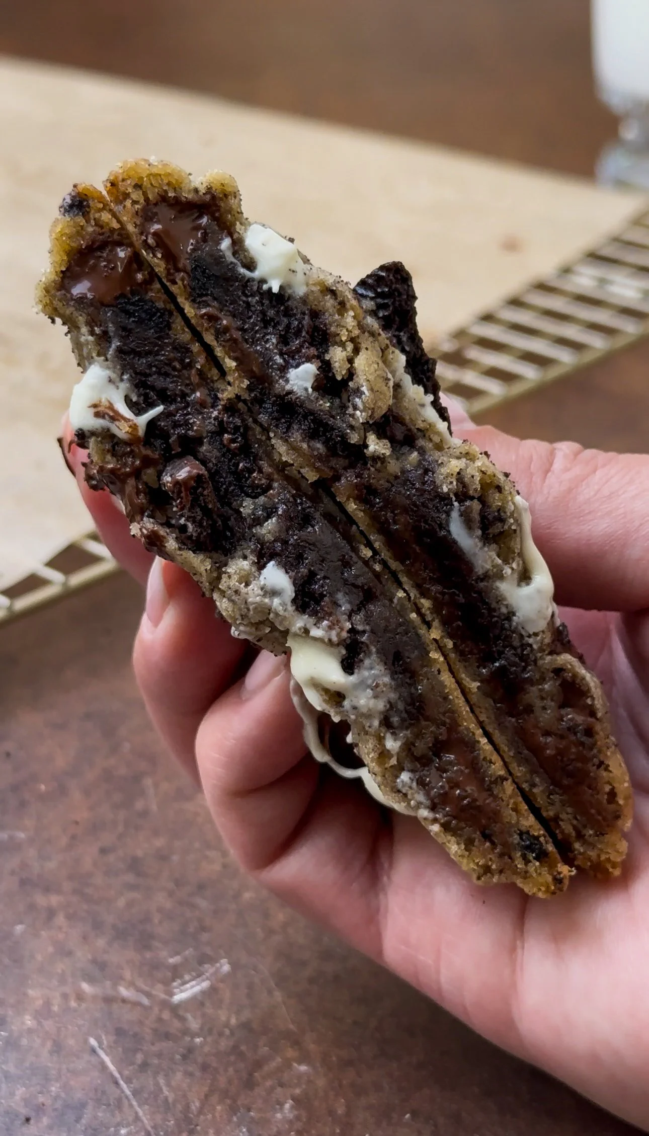 Oreo Brownie Stuffed Cookies 