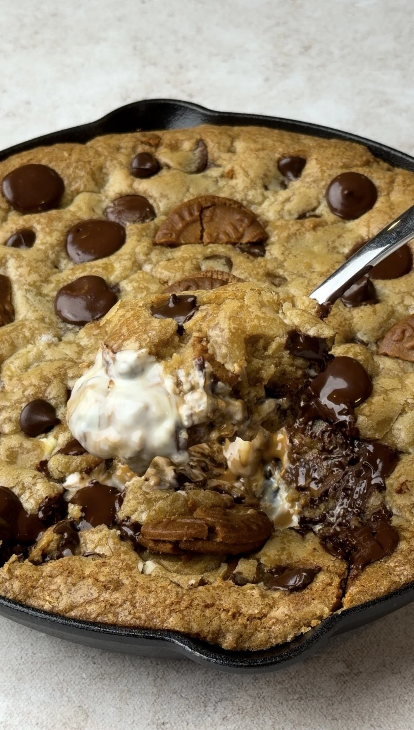 Cookie Butter Cookie Skillet  
