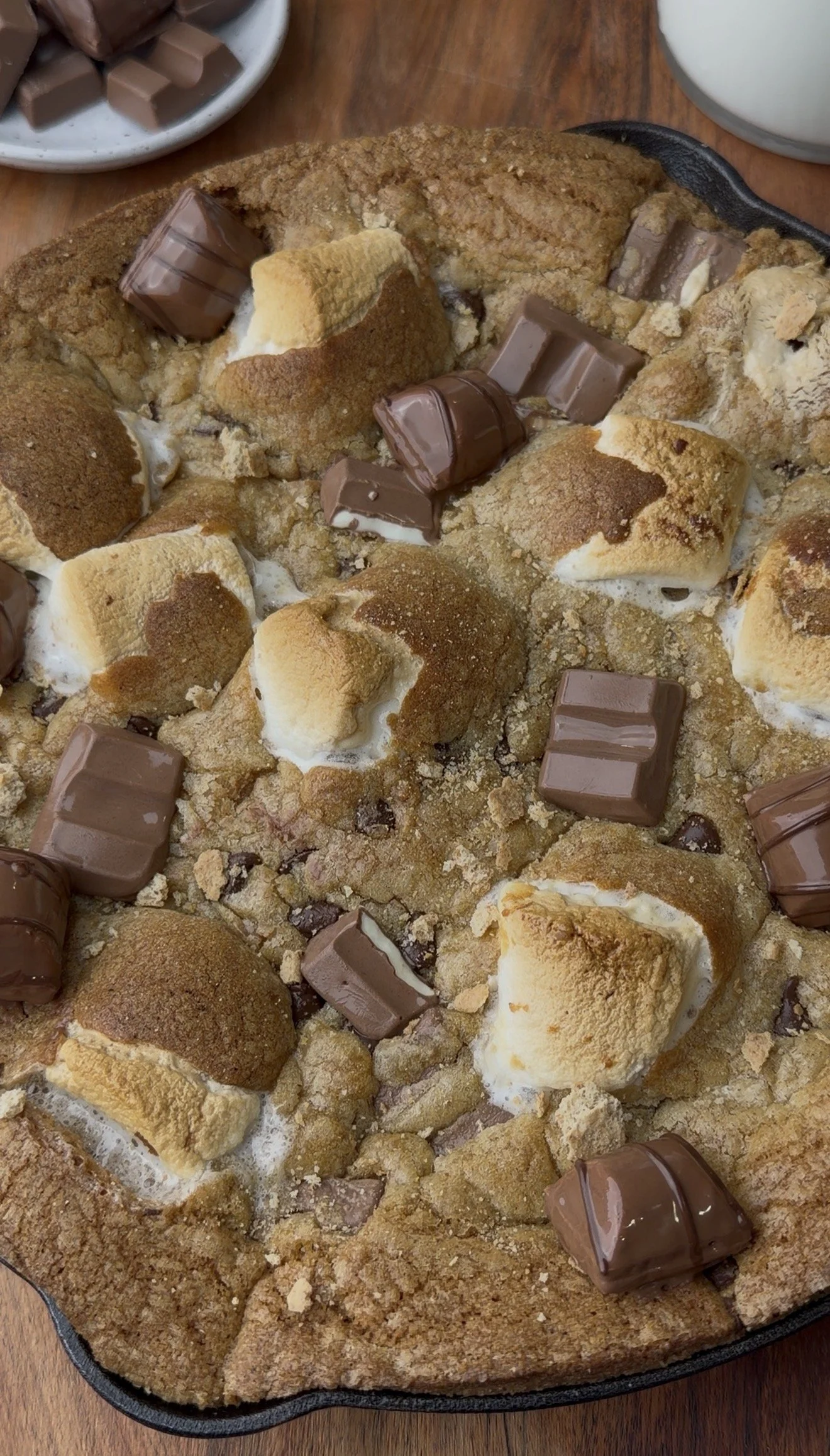 Kinder Bueno S'mores Cookie Skillet