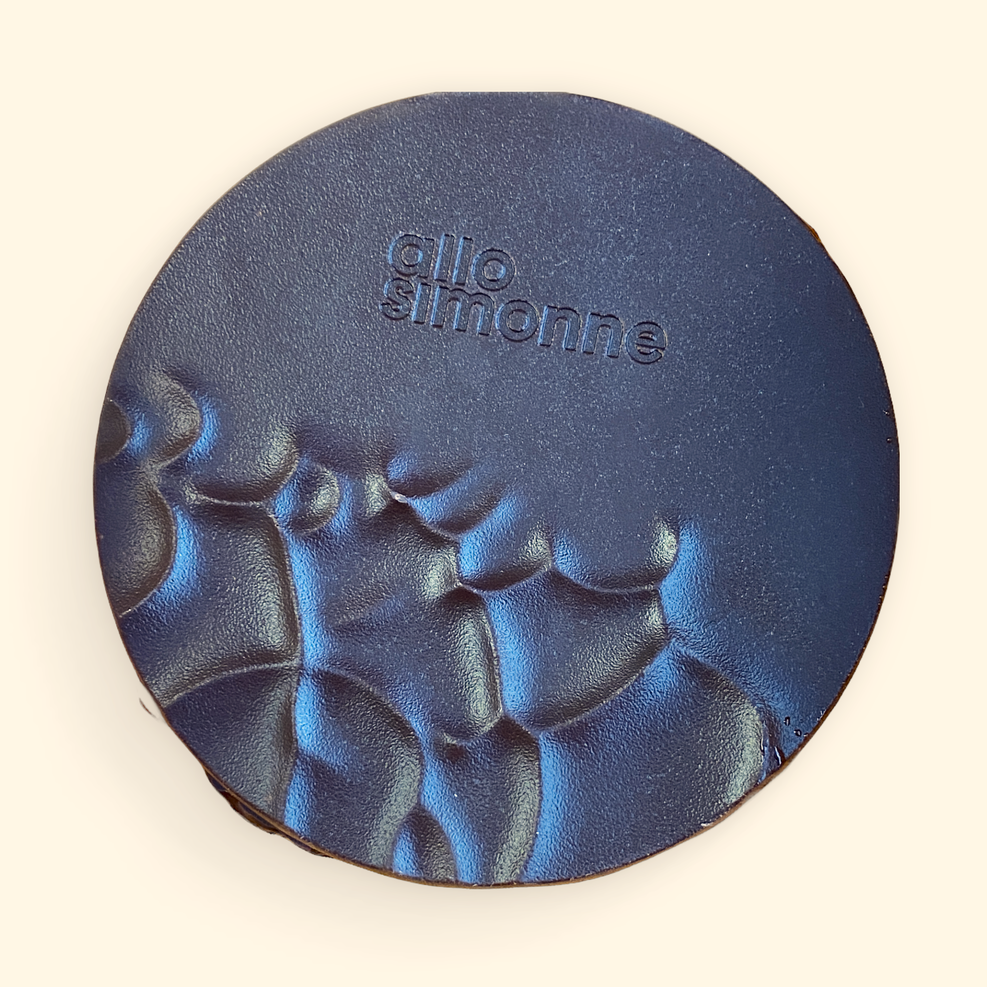 Allo Simonne Inside Bar.PNG