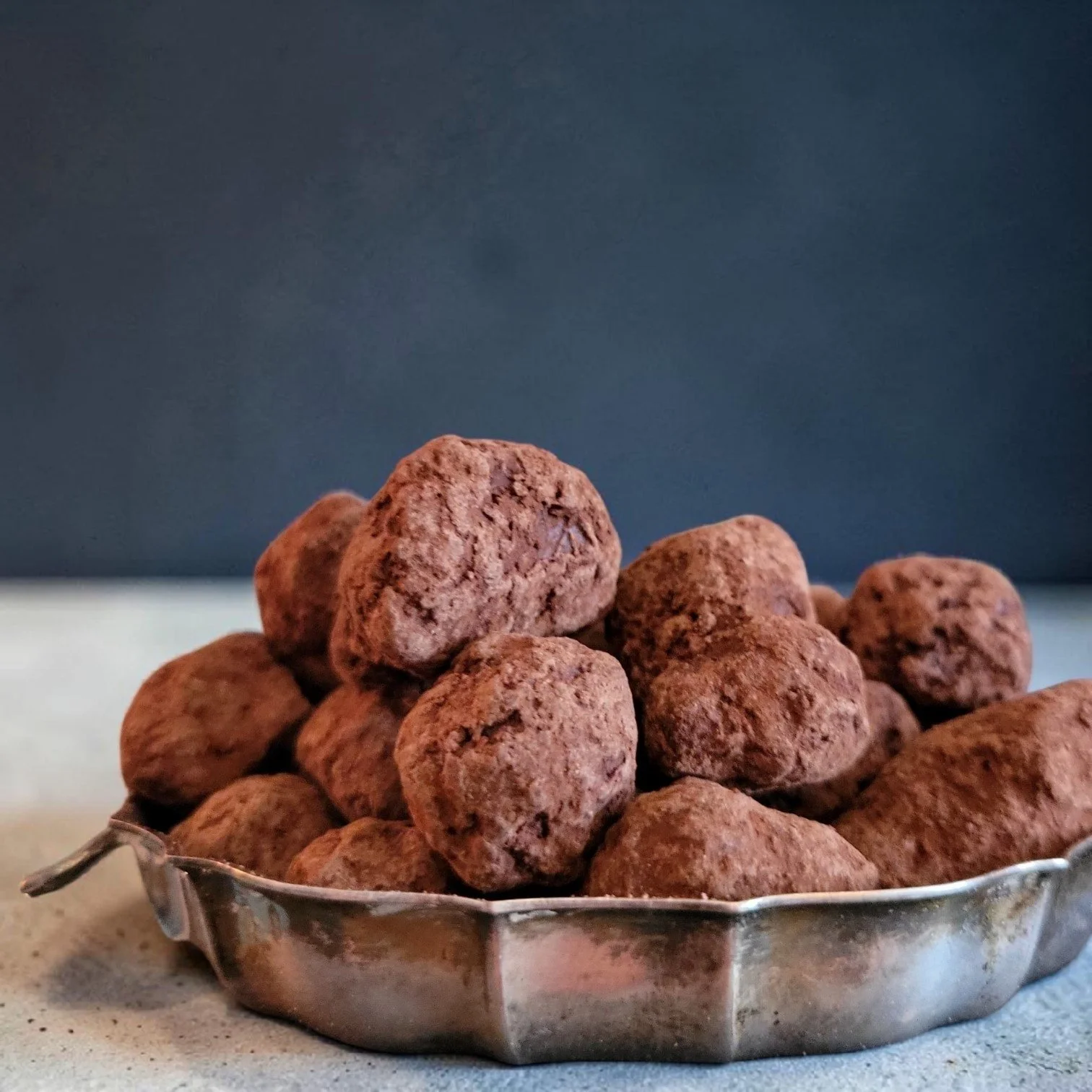 hazelnut gianduja dragee dark.jpeg