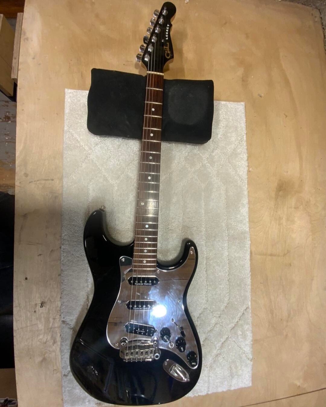 A nice 1998 G&amp;L Legacy came in, it&rsquo;s truss rod spinnin&rsquo; in the butter, turns out its just stripped threads on the bullet nut.

By the way, empty Stringjoy string packages are really nice for tucking loose strings safely out of the way