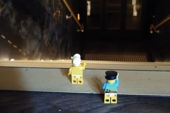 EPISODE 15 - DANCING QUEEN