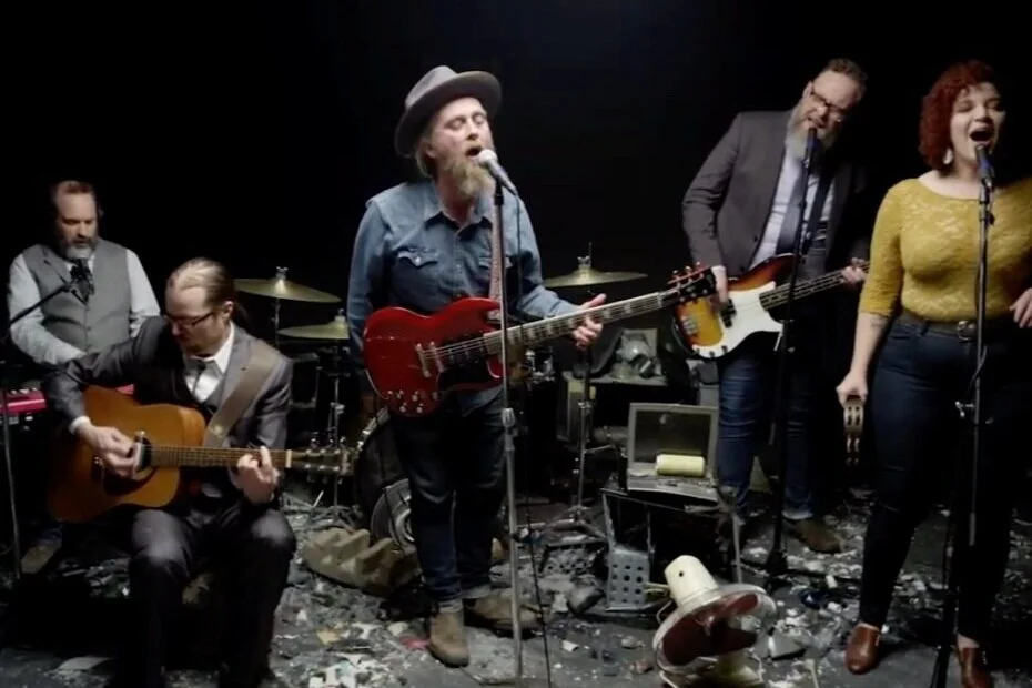 Ayla Brook &amp; the Sound Men