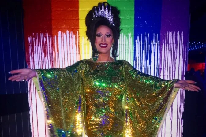 Artist of the Day | GODIVA