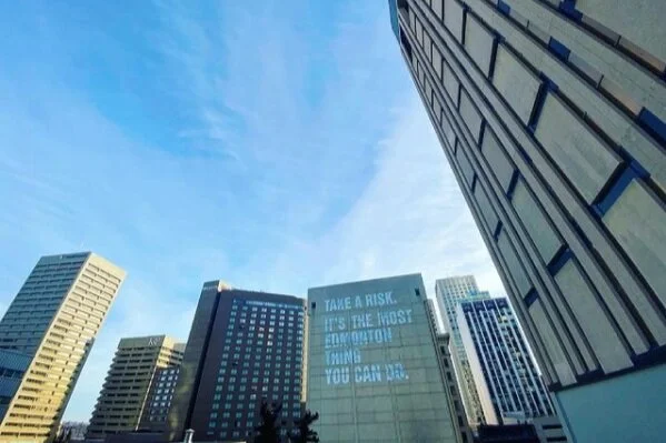 VOTE STARLITE ROOM to WIN March MEAET