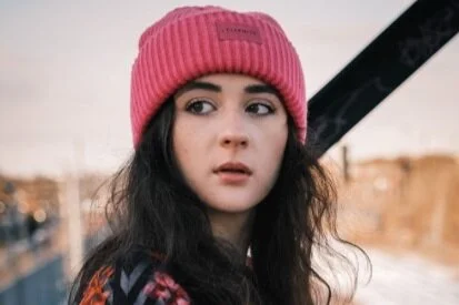 Artist of the Day | DELYN GREY