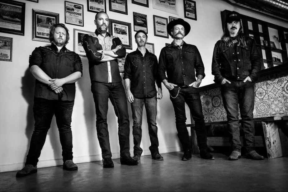 Artist of the Day | THE DIVORCEES