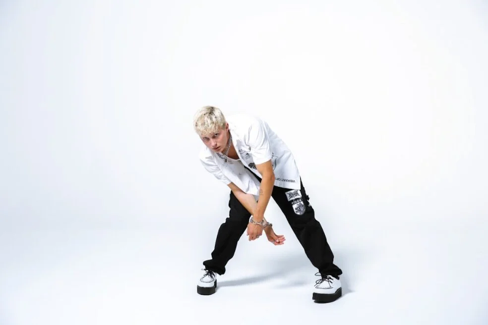 Artist of the Day | CALL ME KARIZMA