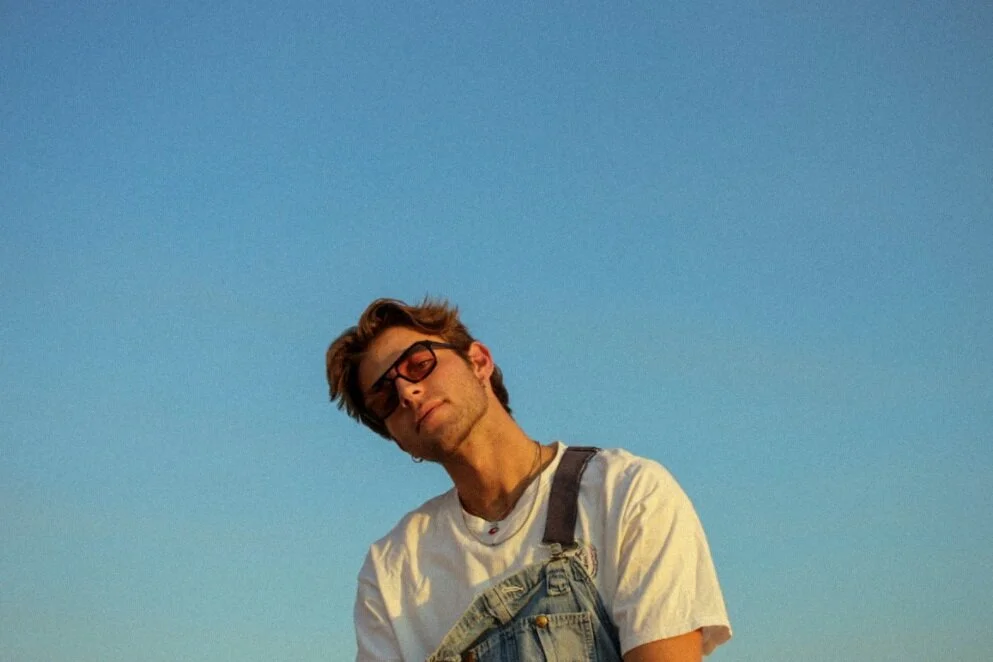 Artist of the Day | SAM PINE