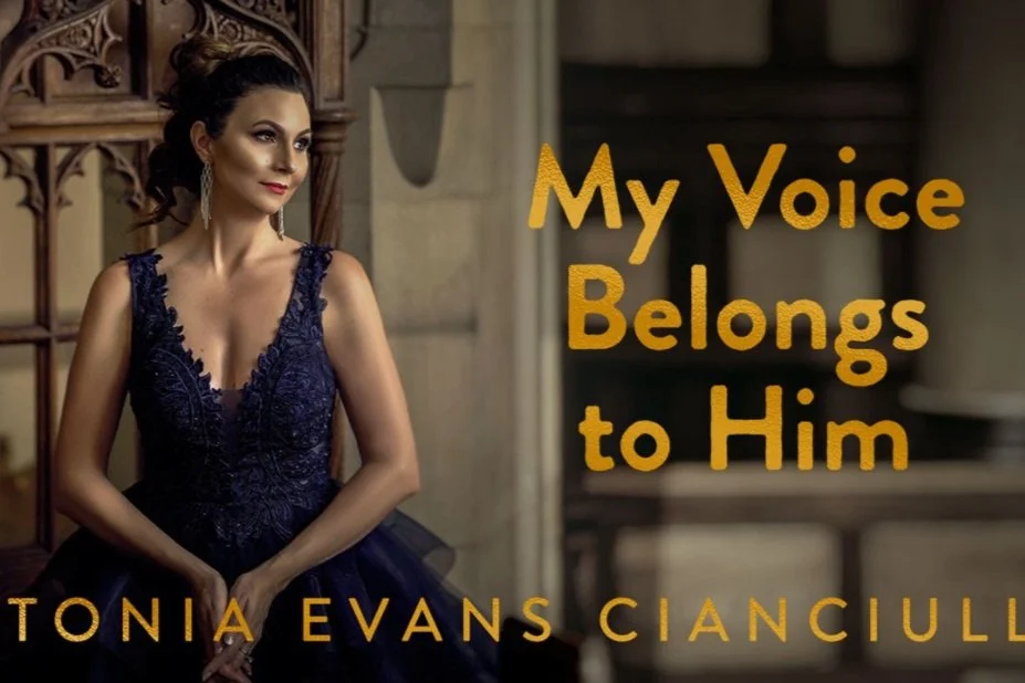 Artist of the Day | TONIA EVANS CIANCIULLI