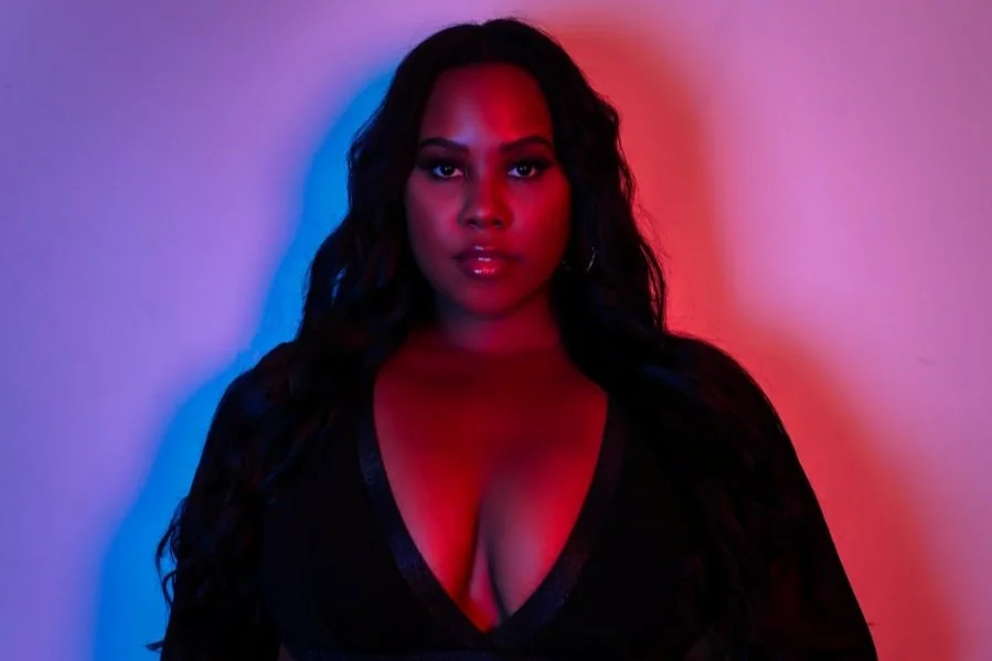 Artist of the Day | AMANDA MAE