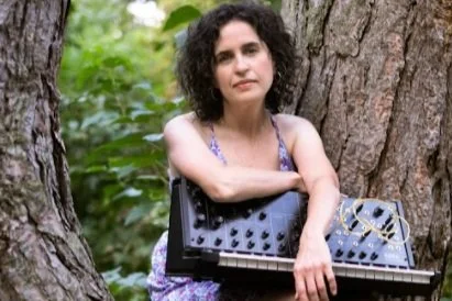 Artist of the Day | MICHELLE RASKY