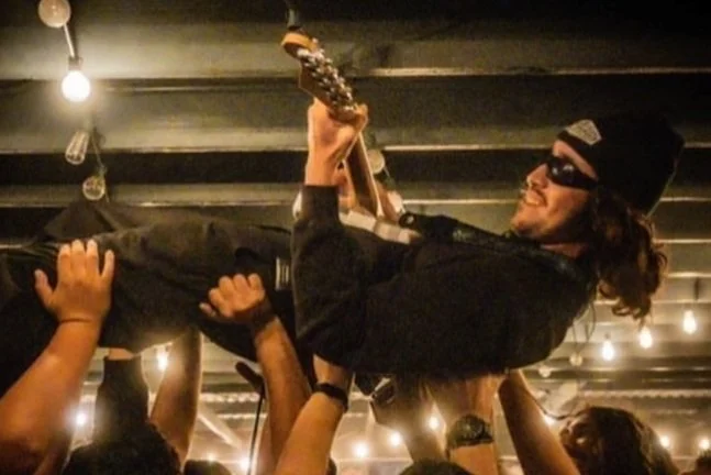 Artist of the Day | LOS SAINTS