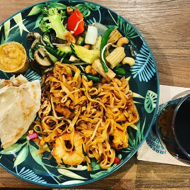 Trying out the Thai up Avalon way 🥡🥢 Love me a Pad Thai 😋
@bangkoksidewalk