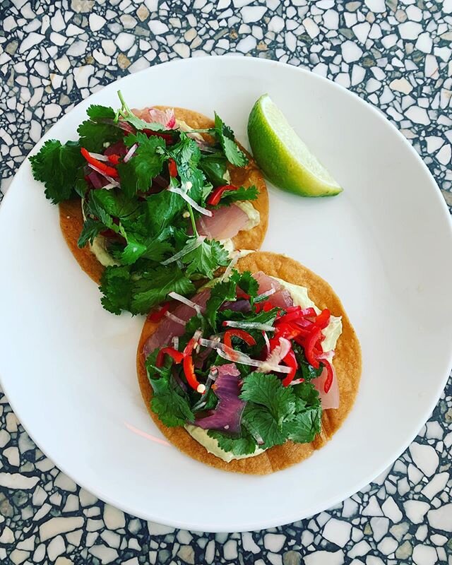 You had me at 50% off 🤯 yep, 50% off the food menu (try the $5 raw fish tostadas 🤤 ) and select drinks 🍷🍸🥃 every day, and they&rsquo;ve extended it allllll through July 👏🏼👏🏼👏🏼 smart move @bondibeachpublicbar - oh, and the Sunday Roast (por