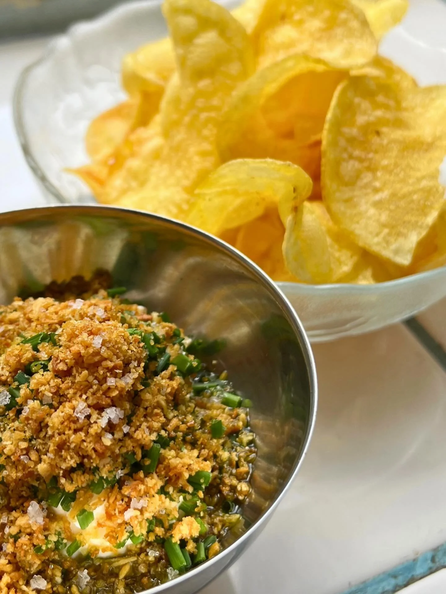 New snack! It only took us a year to convince Daniel to put crisps & dip on the menu. So here it is: sour cream & onion, the Savant way.