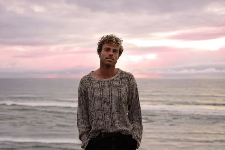 Kim Churchill, a Peaceful Fighter