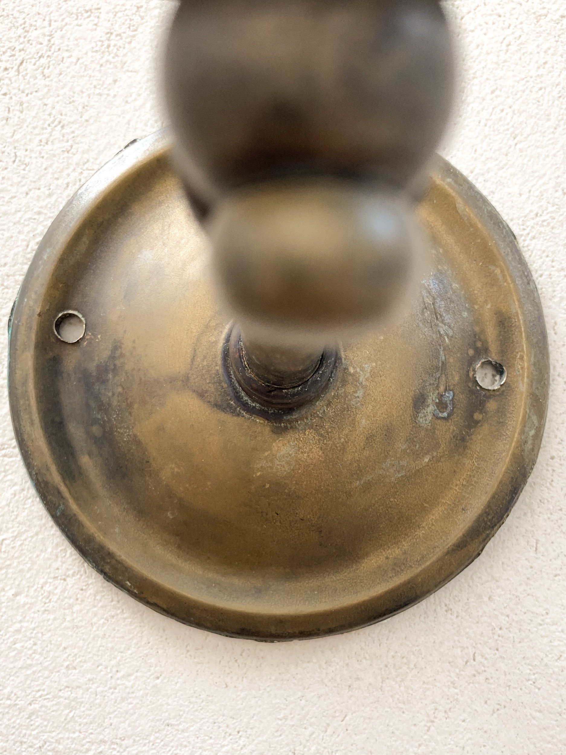set-of-three-aged-brass-arm-wall-light-sconces-5-the-diarist.jpg