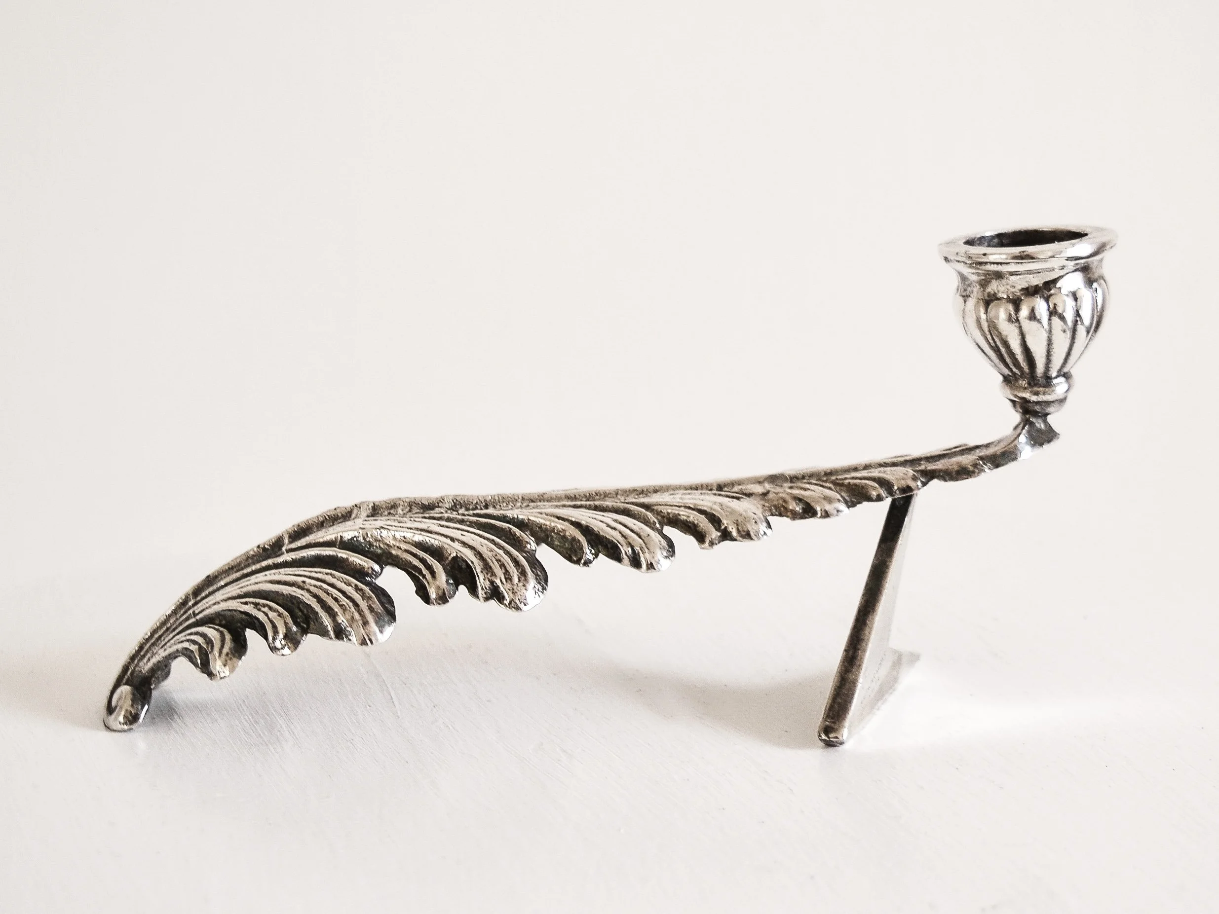 vintage-silver-pair-feather-candlesticks-5.jpg