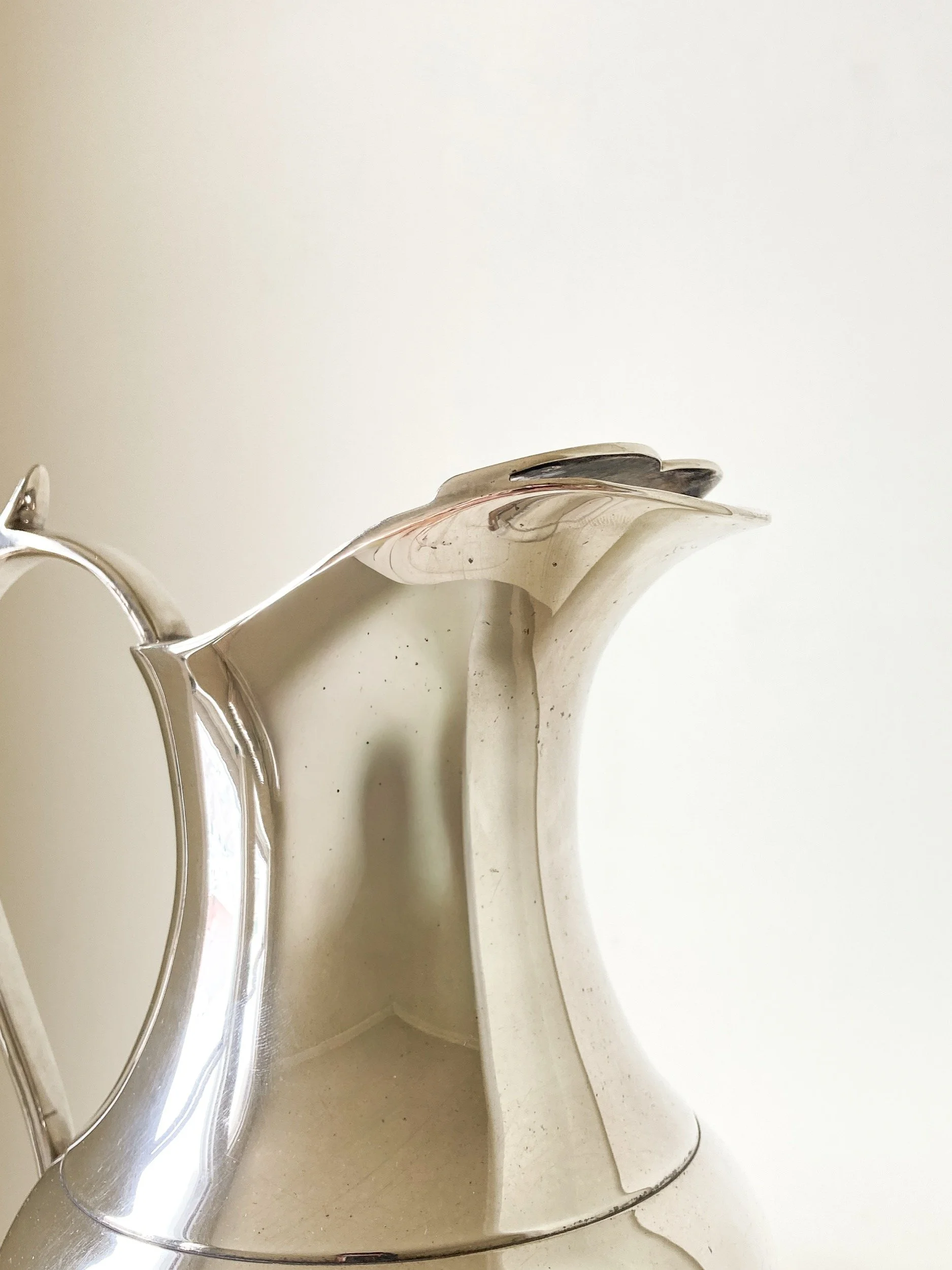 antique-english-silver-plated-ewer-pitcher-jug-vase-7-the-diarist.jpg