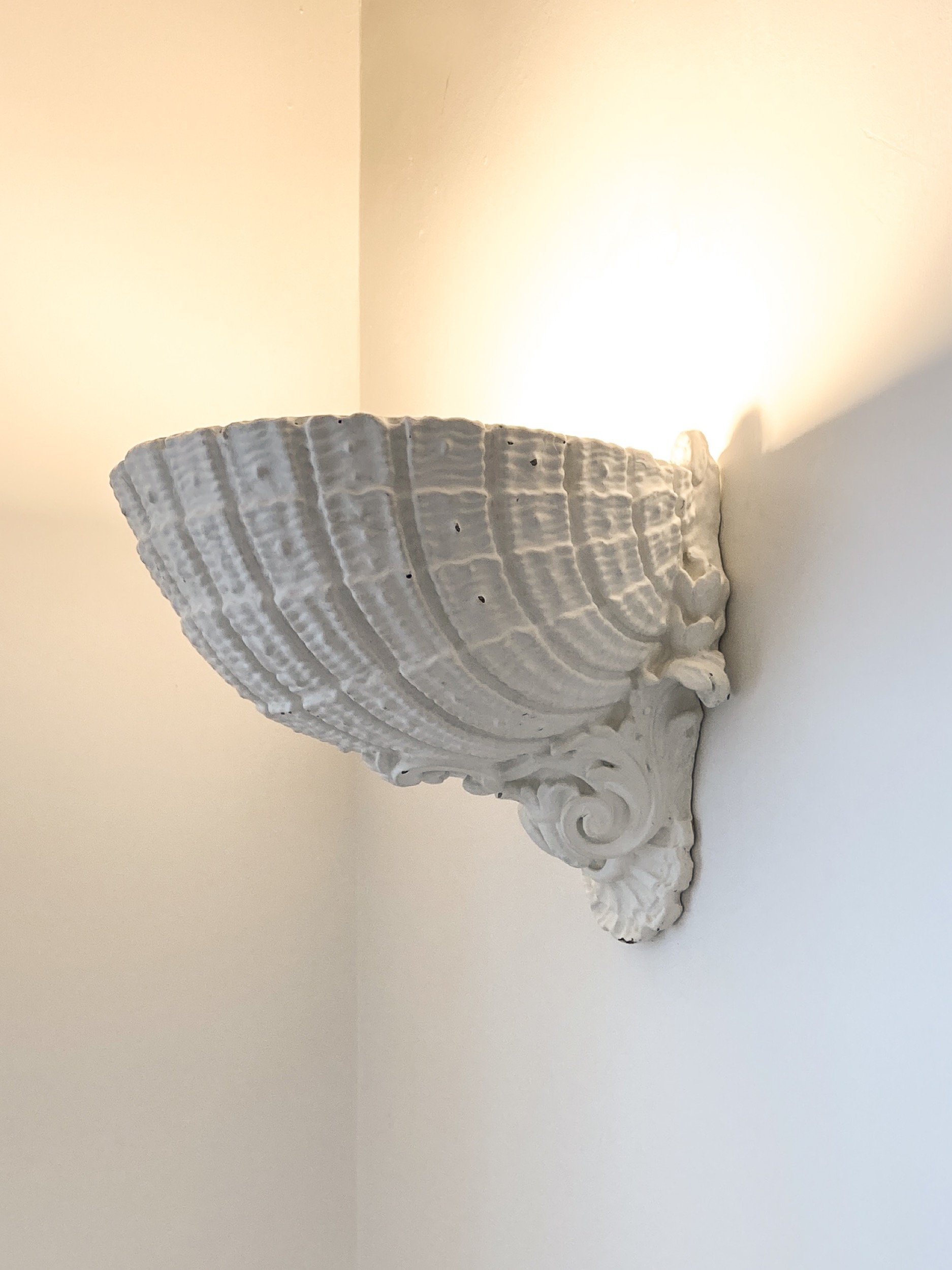 vintage-large-plaster-scallop-shell-uplight-wall-light-3-the-diarist.jpg