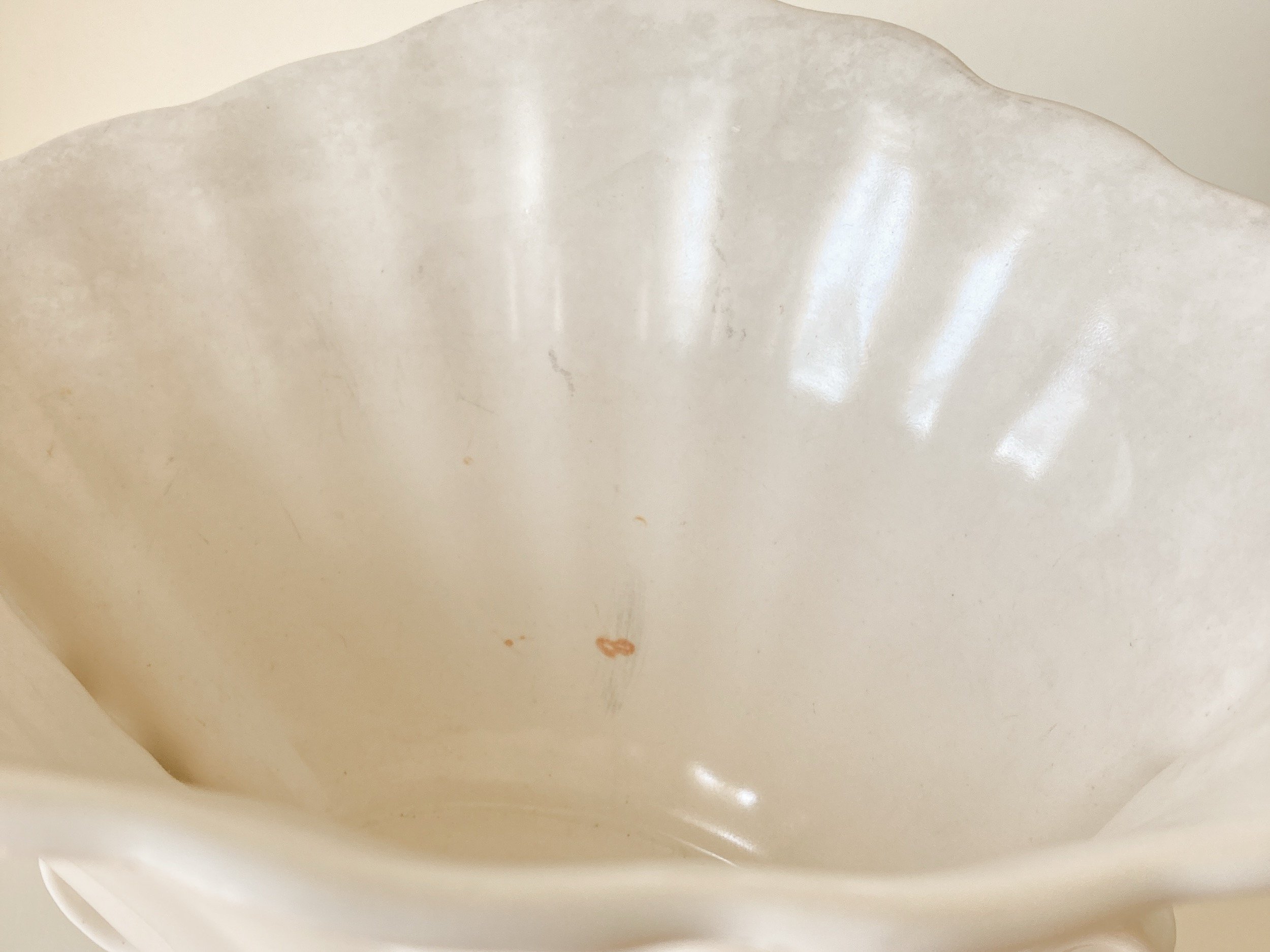 vintage-wade-pottery-creamware-fan-vase-5-the-diarist.jpg
