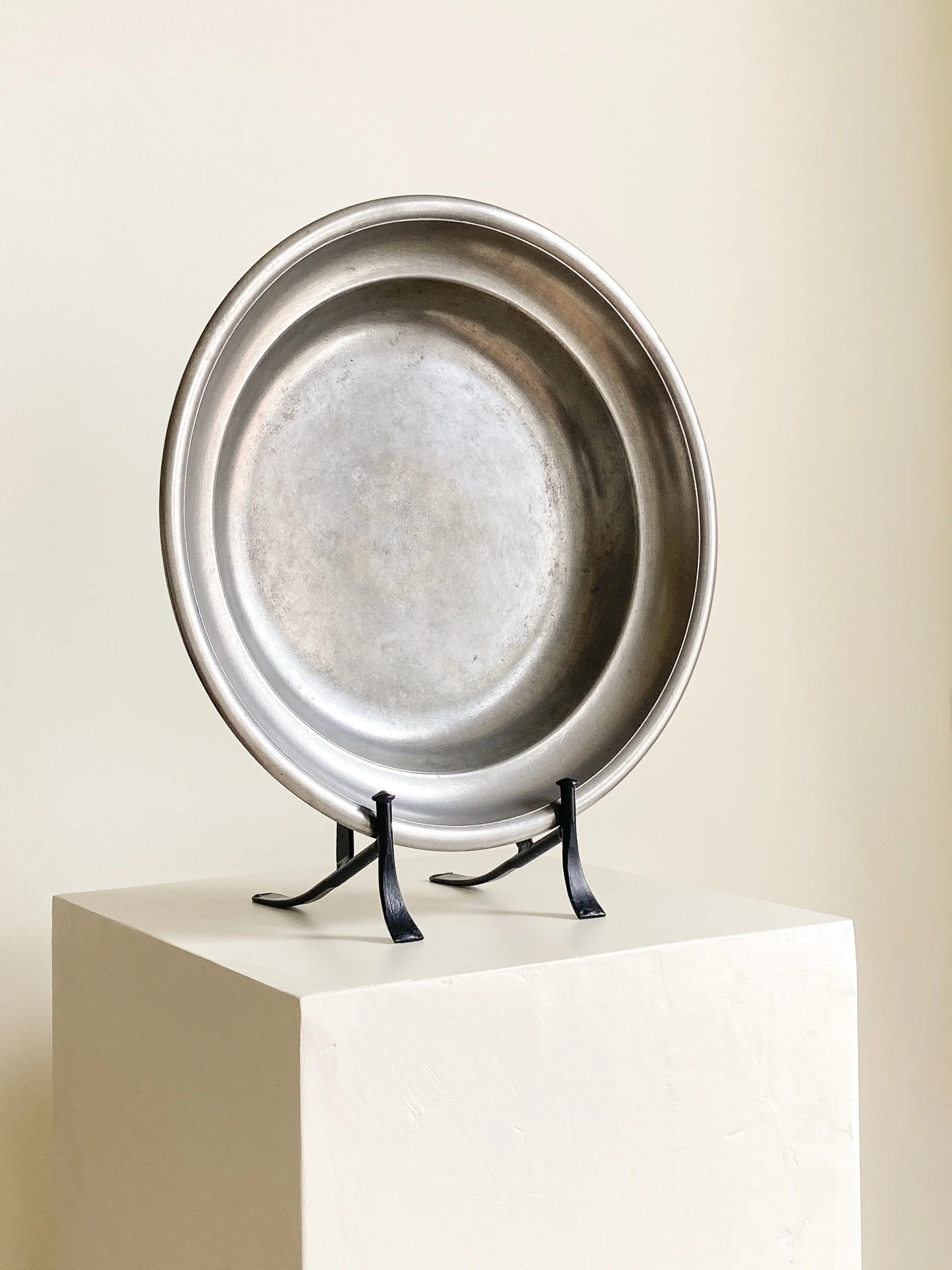 vintage-pewter-bowls-svenskt-tenn-1-the-diarist.jpg