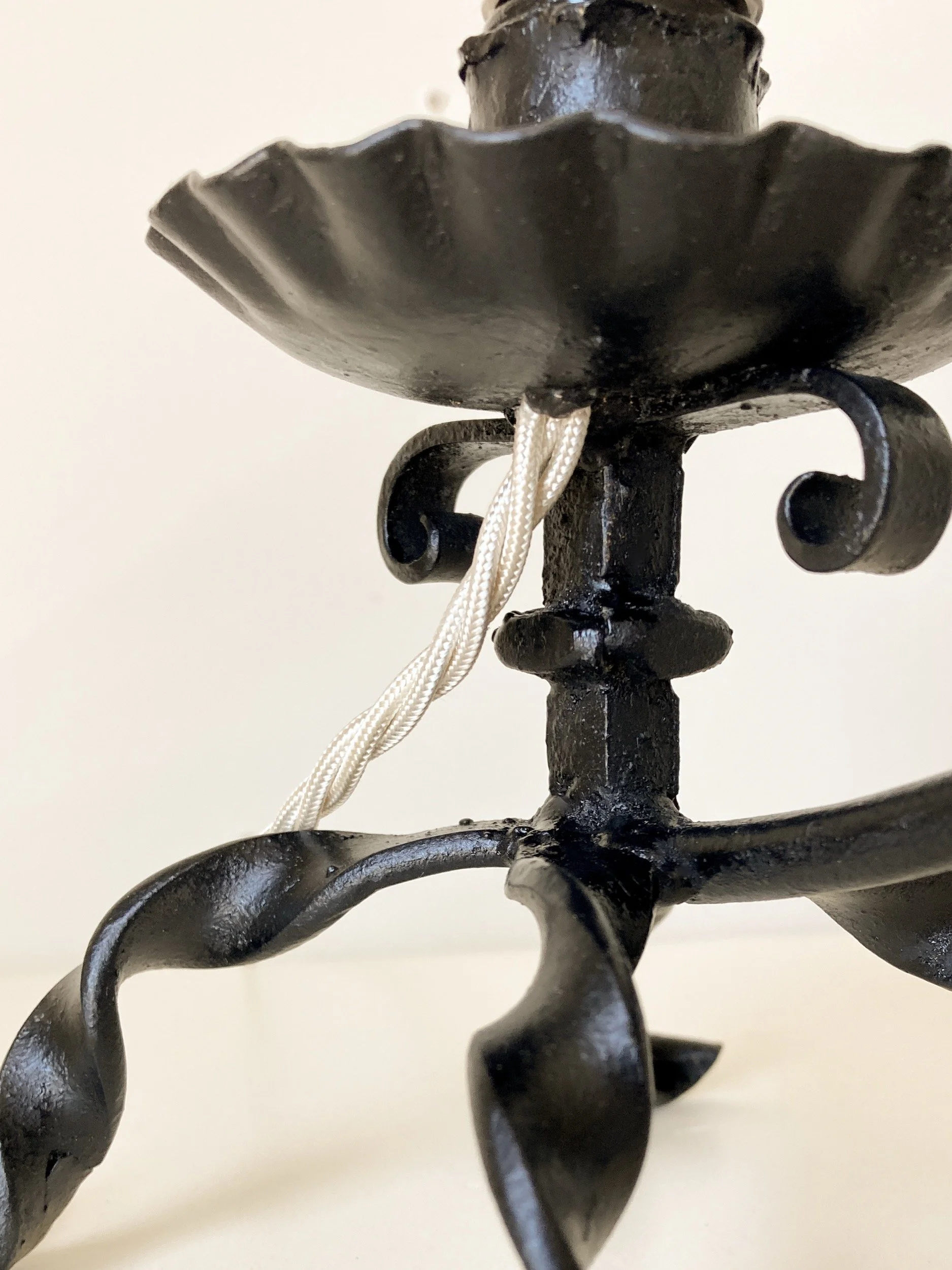 vintage-iron-spiral-chamberstick-lamp-7-the-diarist.jpg