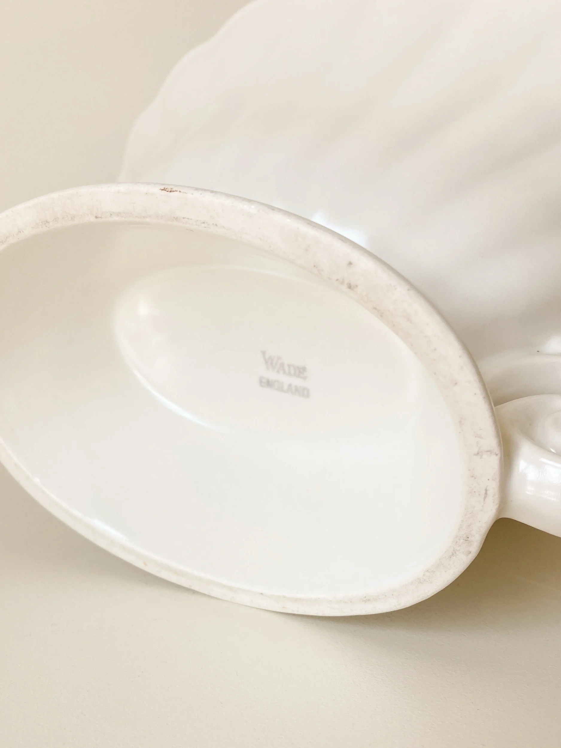 vintage-wade-pottery-creamware-fan-vase-8-the-diarist.jpg