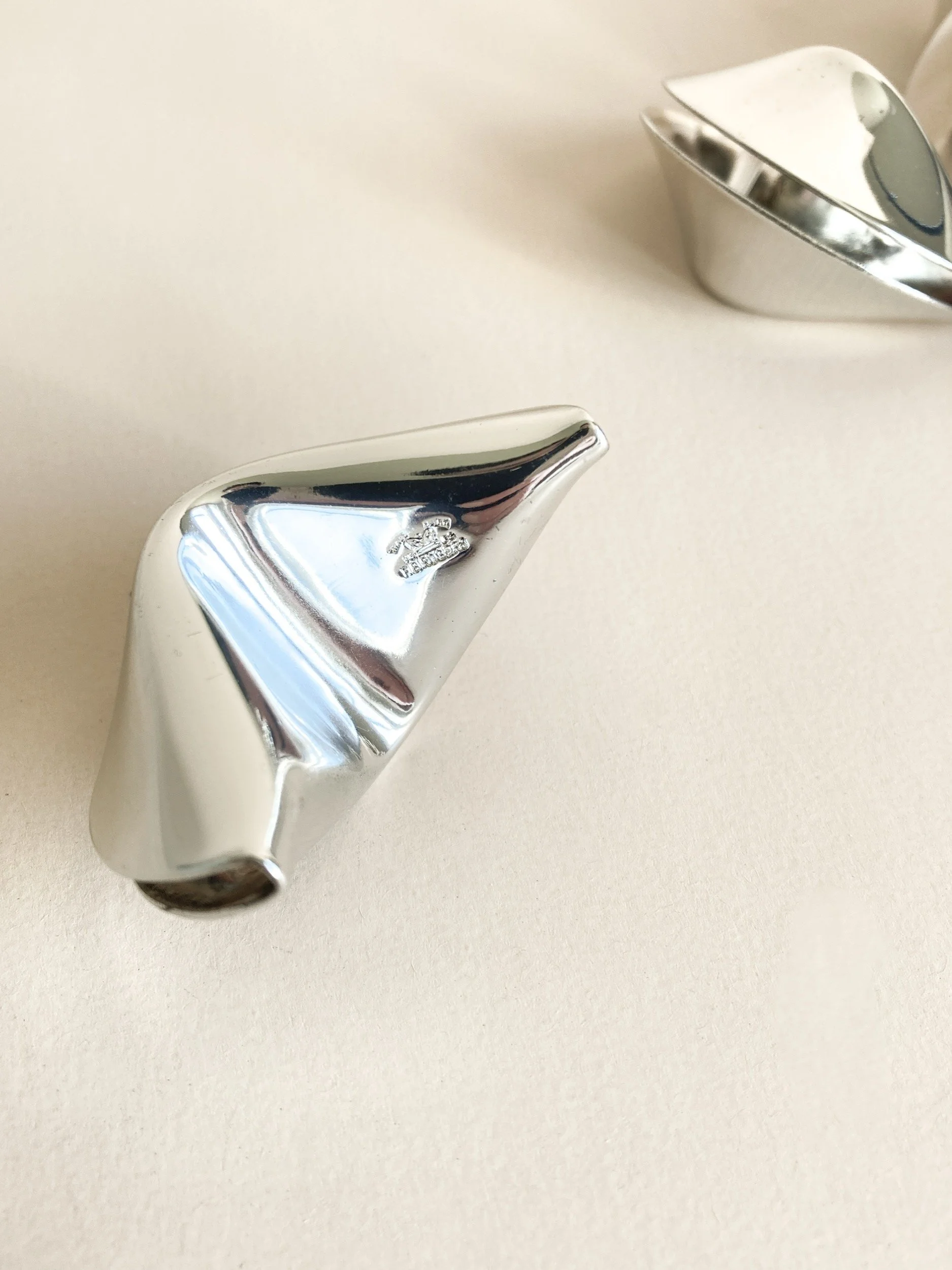 vintage-set-of-silver-plated-fortune-cookie-place-card-holders-4-the-diarist.jpg