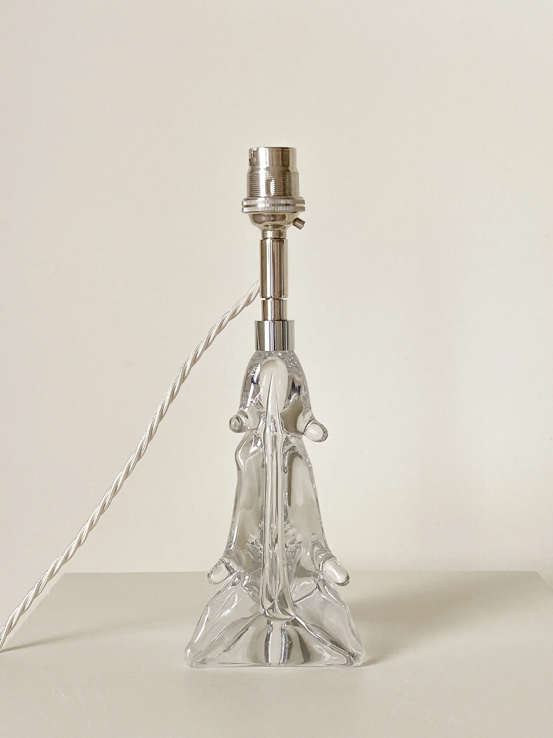vintage-french-pair-clear-crystal-glass-table-lamps--10-the-diarist.jpg