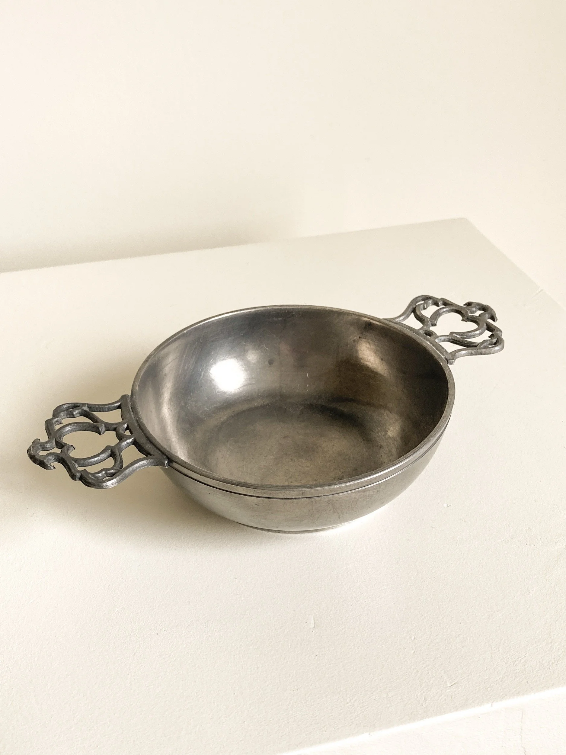 vintage-pewter-bowls-svenskt-tenn-12-the-diarist.jpg