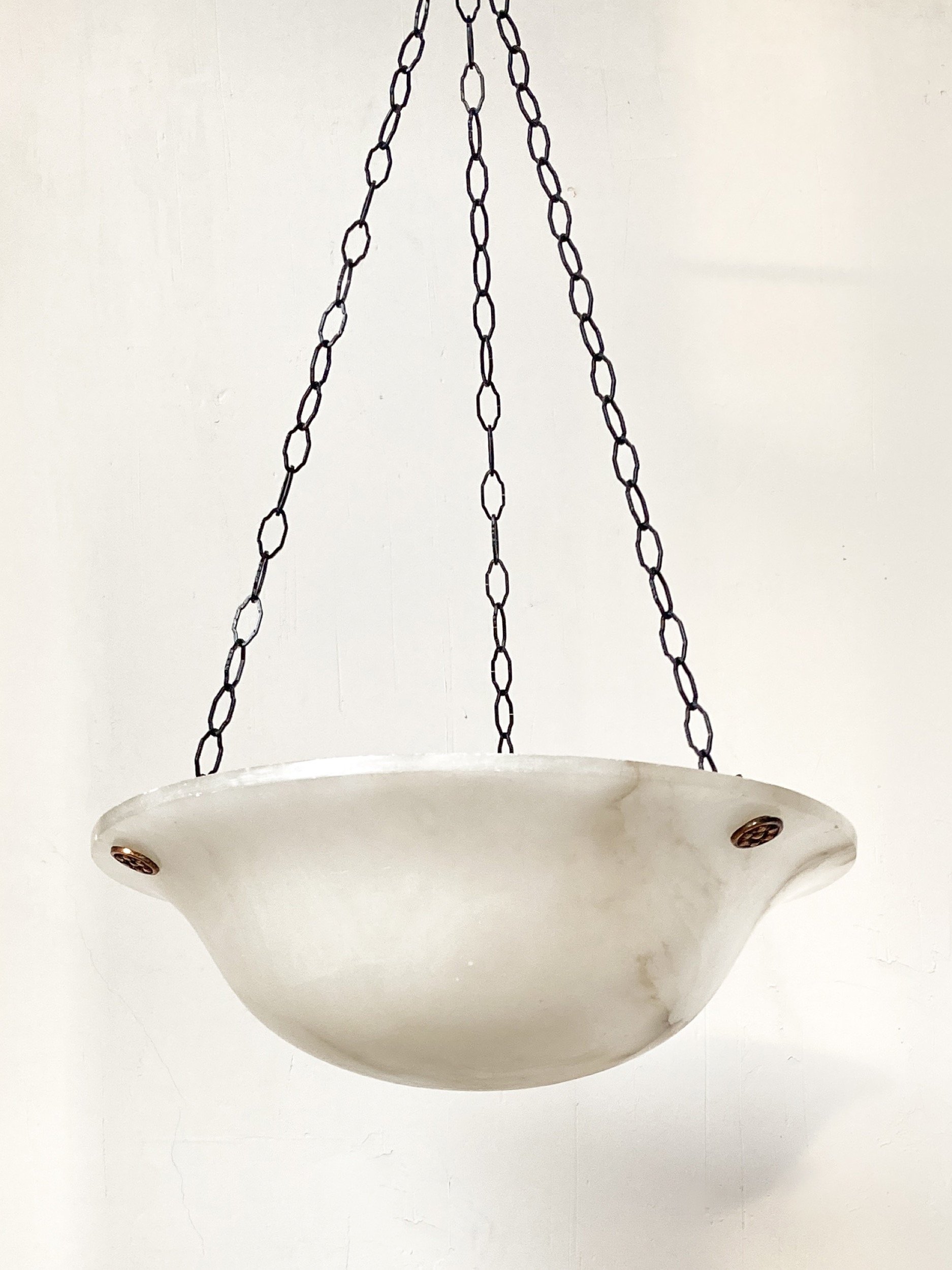 pale-alabaster-plafonnier-dish-light-1-the-diarist.jpg